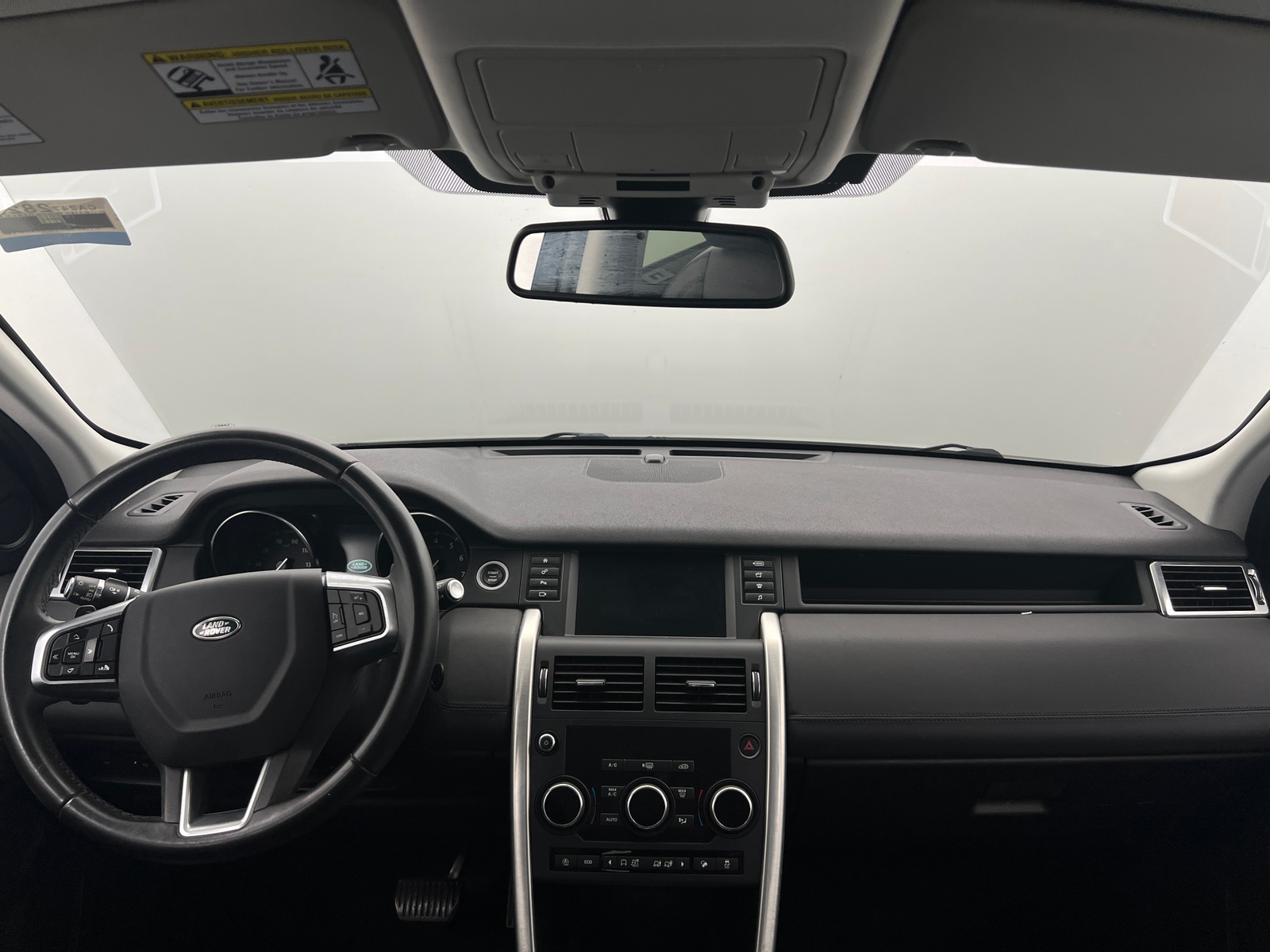 Thumbnail: 2019 Land Rover Discovery Sport - 2