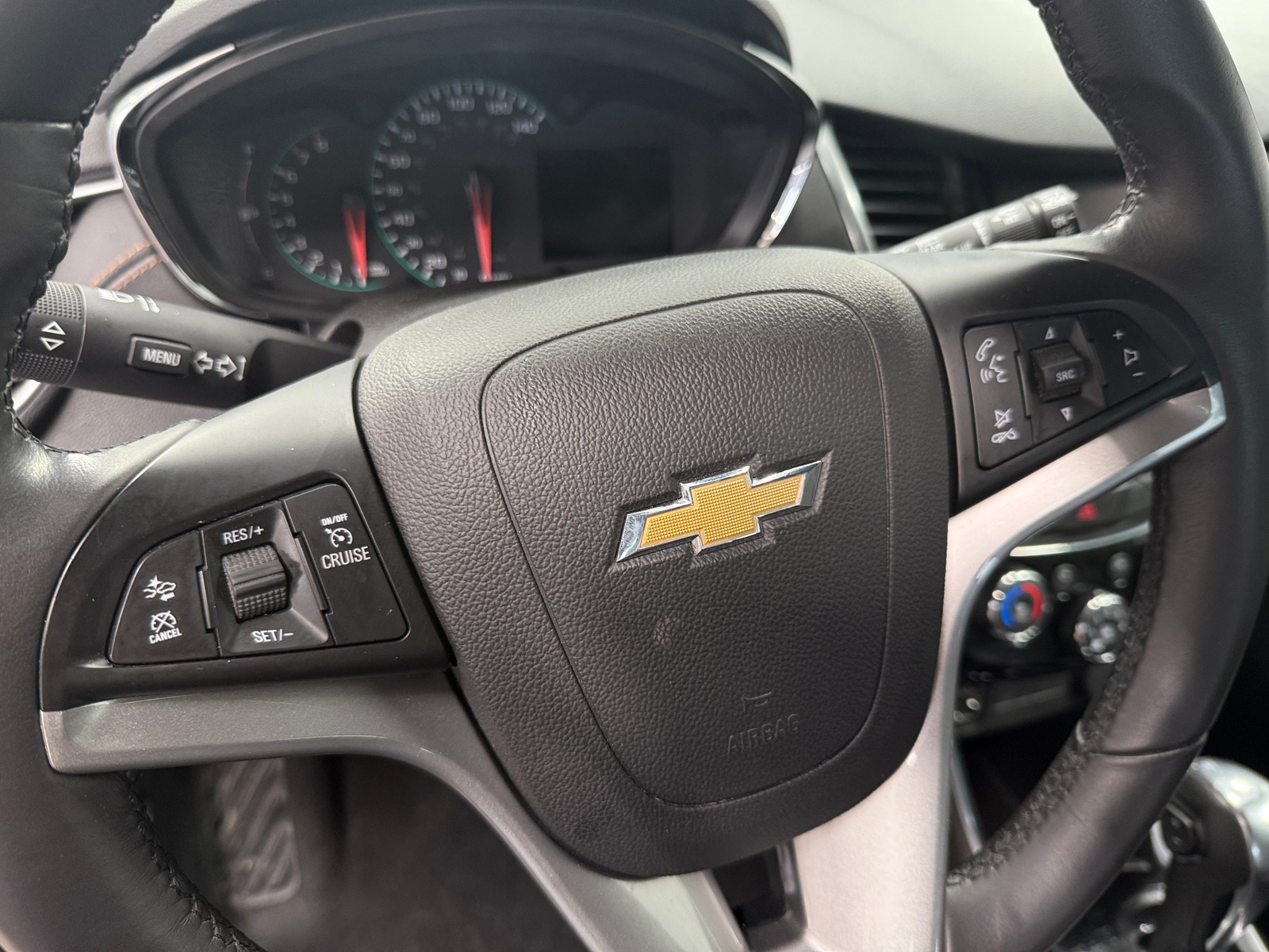 Thumbnail: 2020 Chevrolet Trax - 5