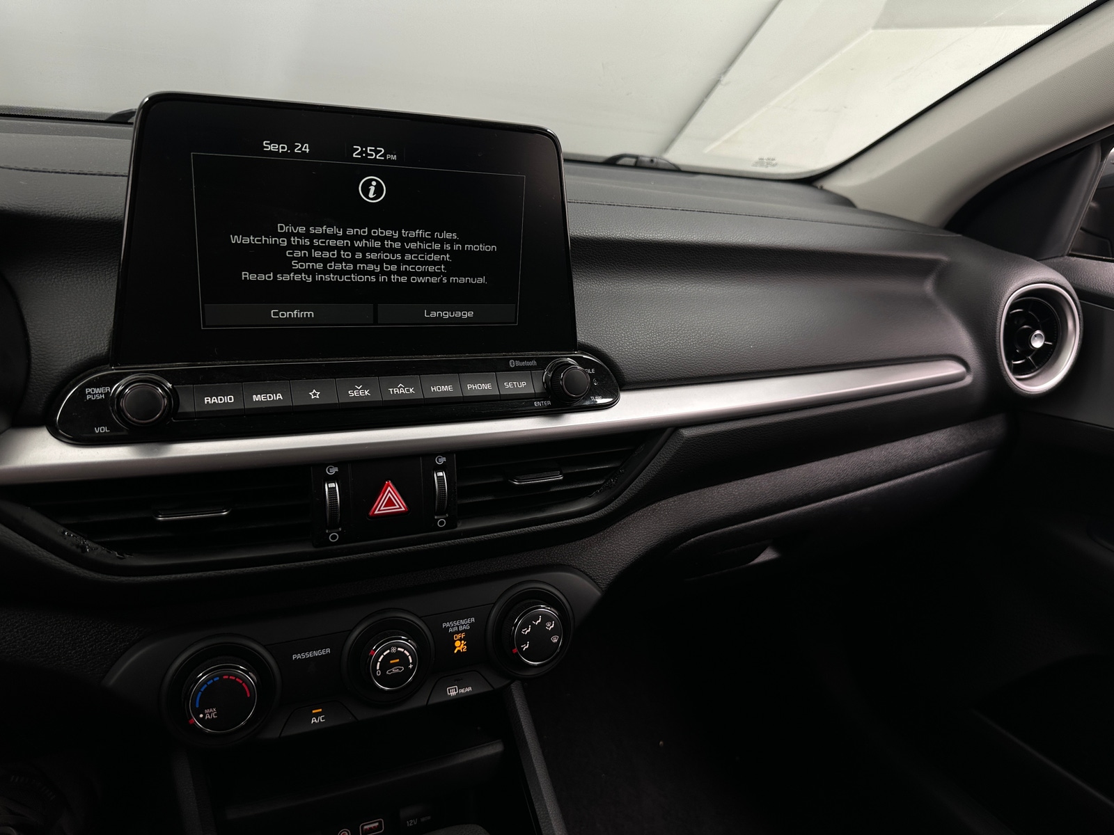 Thumbnail: 2020 Kia Forte - 4