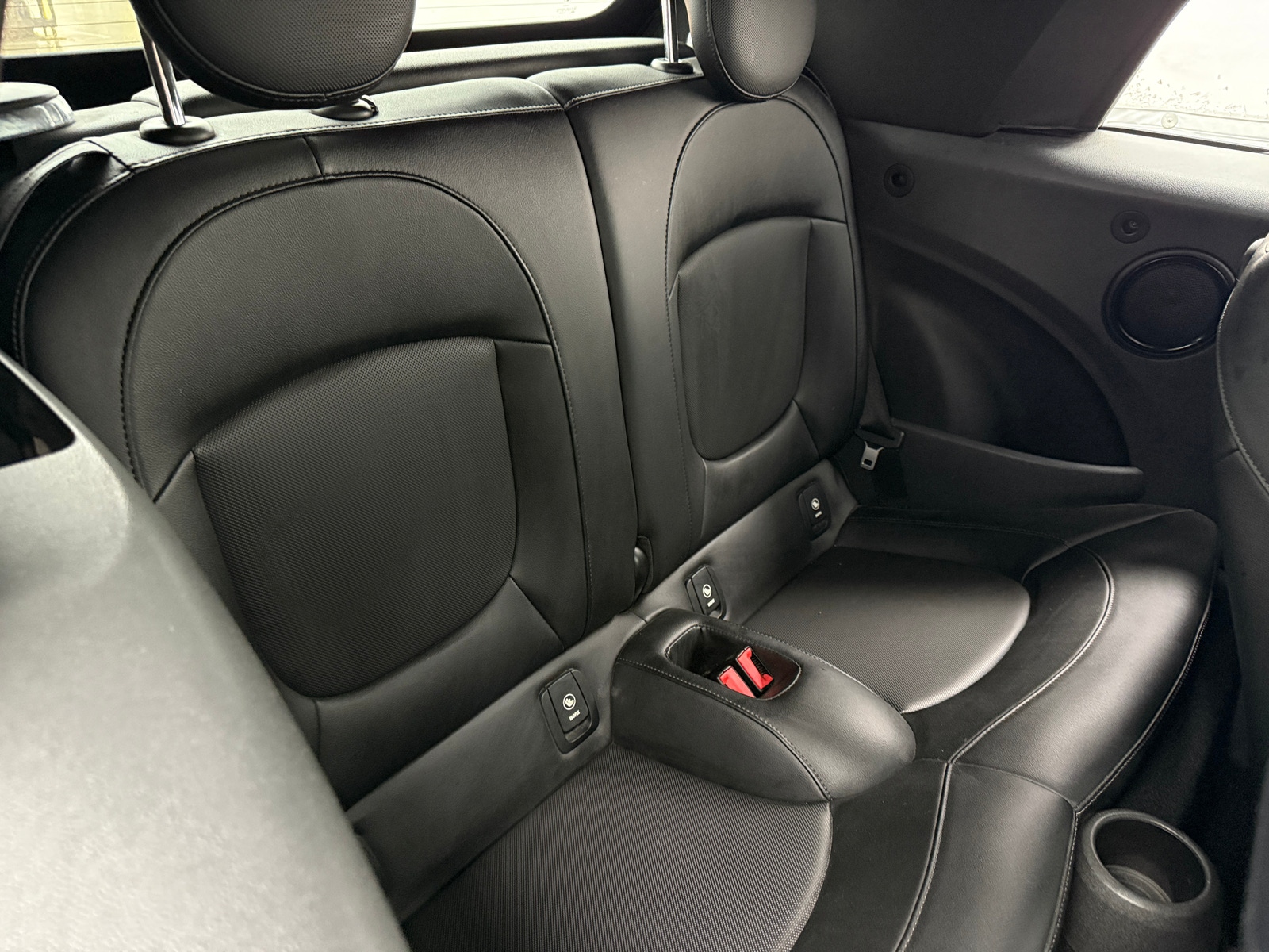 Thumbnail: 2016 MINI Cooper Convertible - 5
