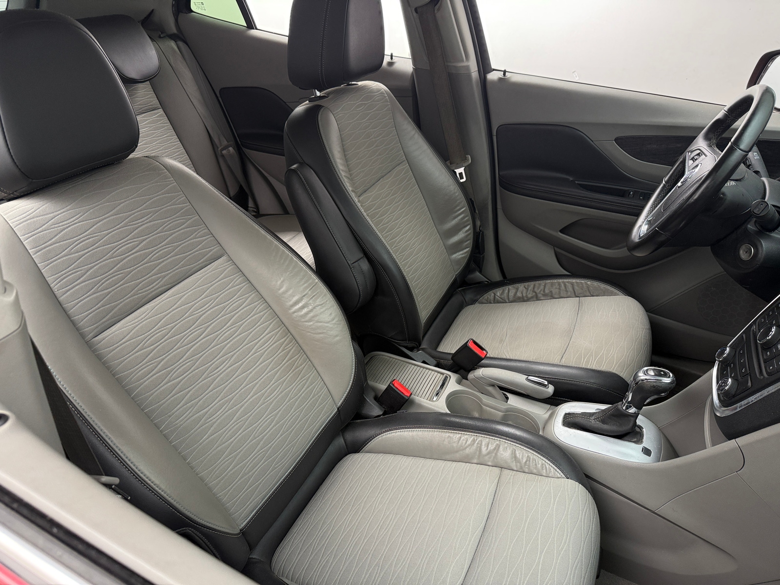 Thumbnail: 2015 Buick Encore - 2