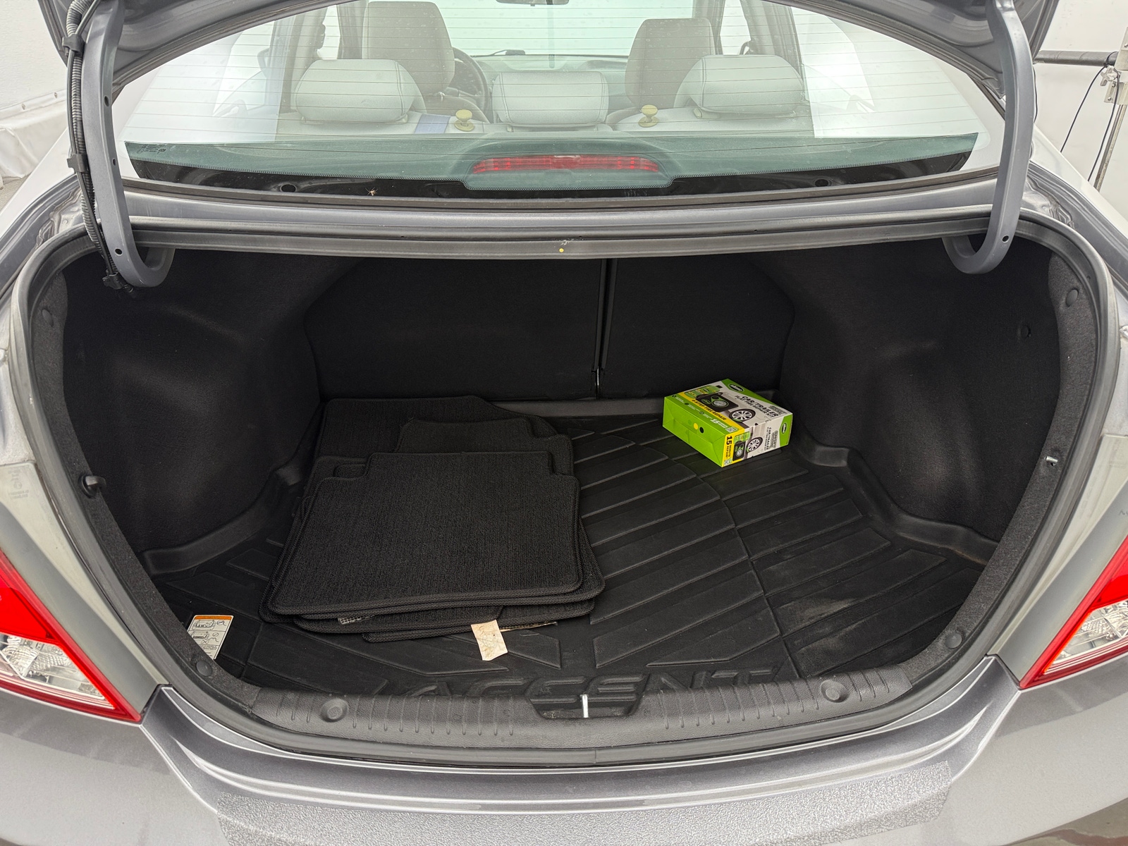 Thumbnail: 2016 Hyundai Accent - 6
