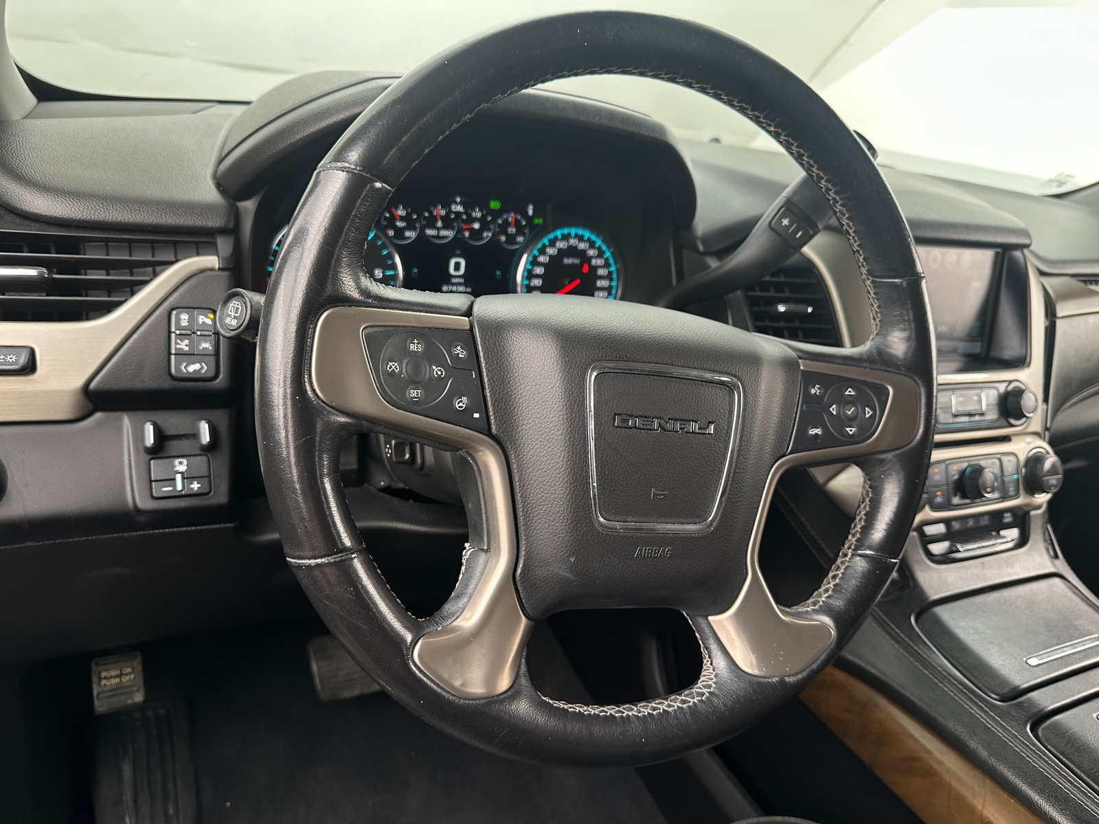 Thumbnail: 2019 GMC Yukon - 4