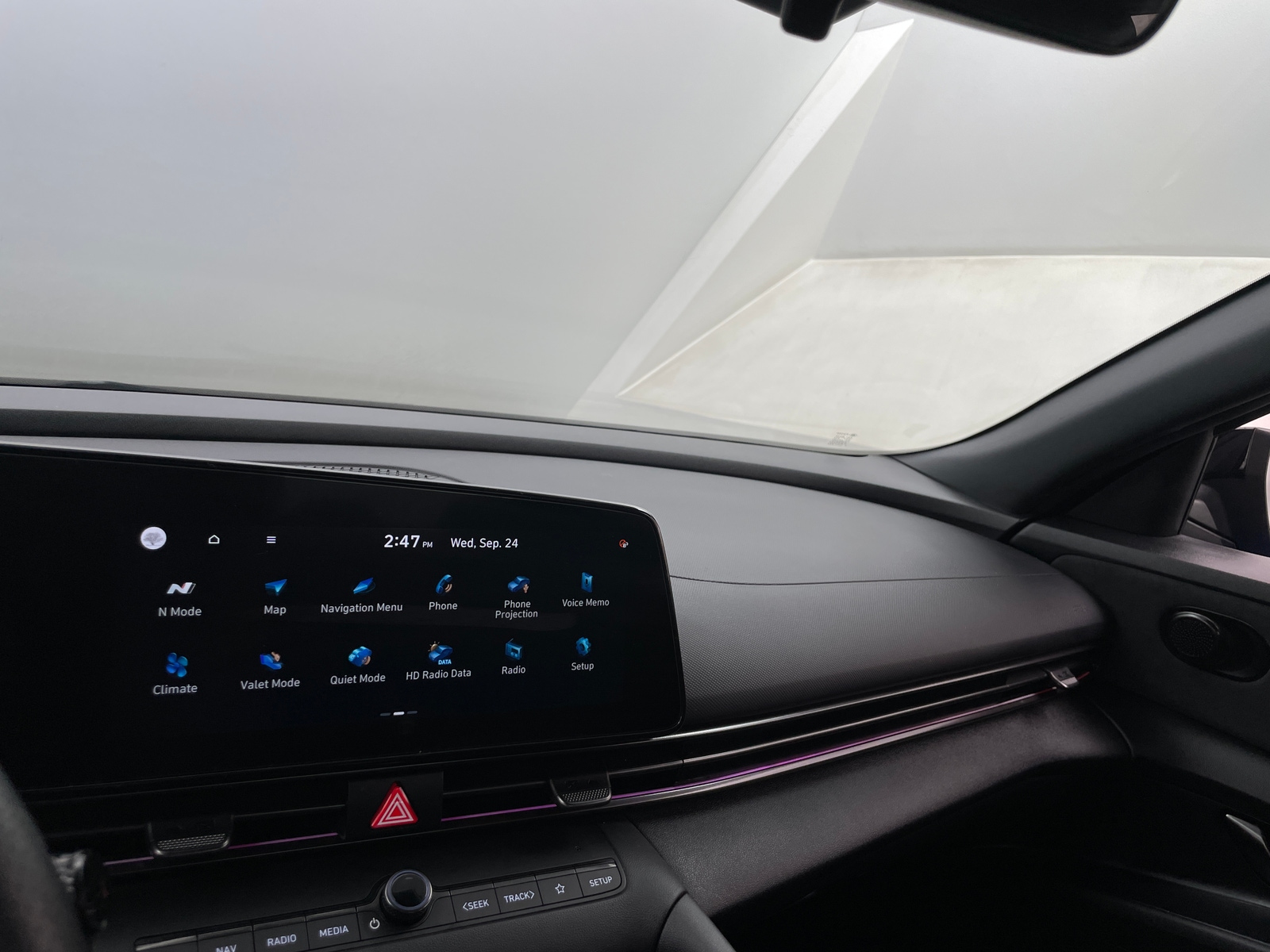 Thumbnail: 2022 Hyundai Elantra - 3