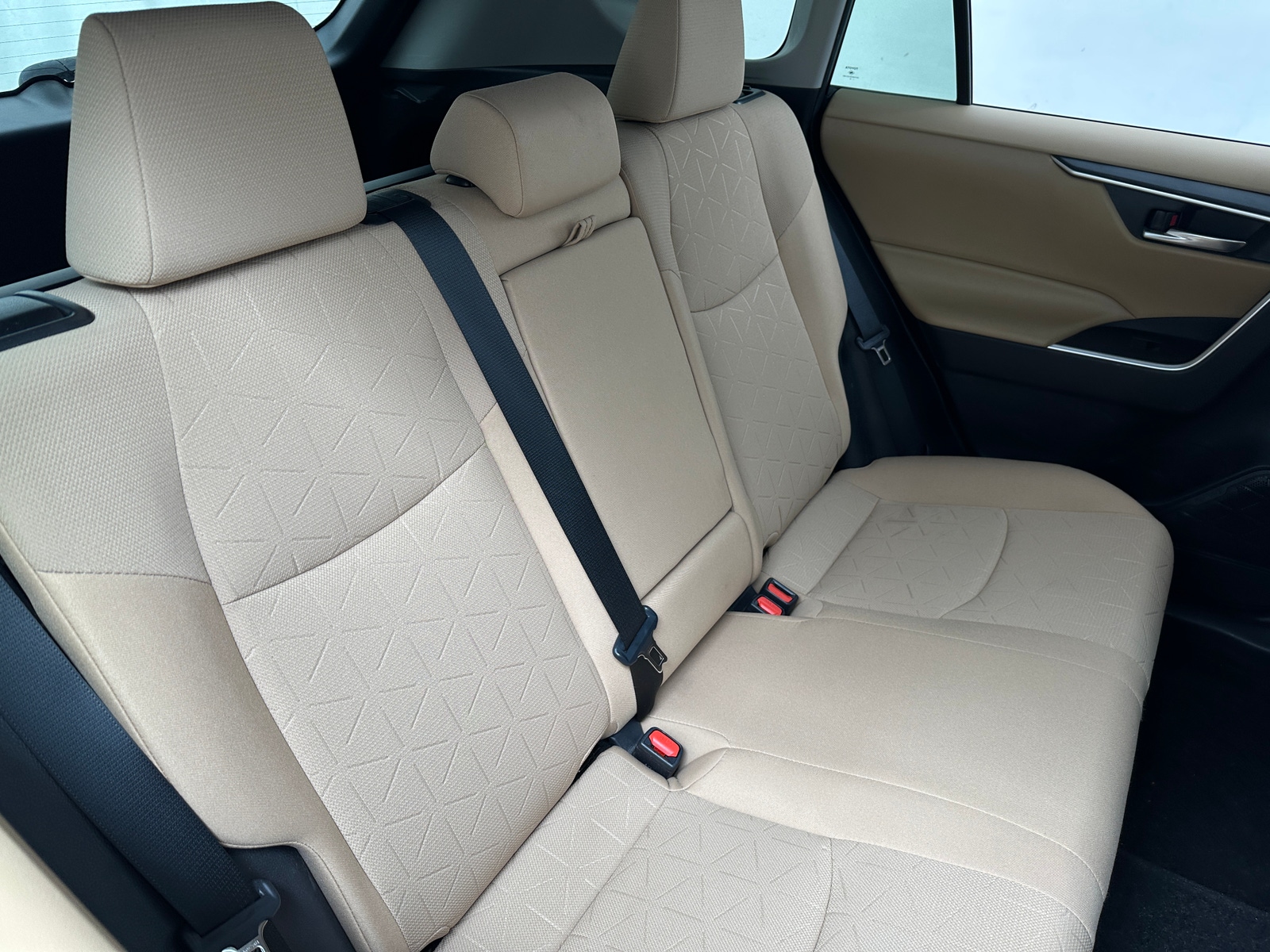 Thumbnail: 2019 Toyota RAV4 - 6