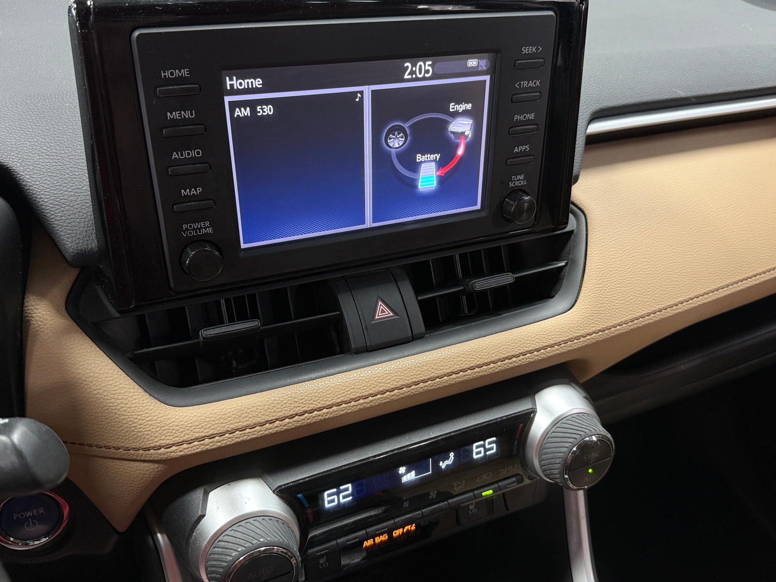 Thumbnail: 2019 Toyota RAV4 - 4