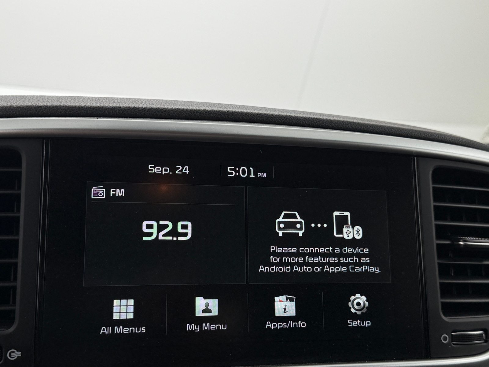 Thumbnail: 2022 Kia Sportage - 4
