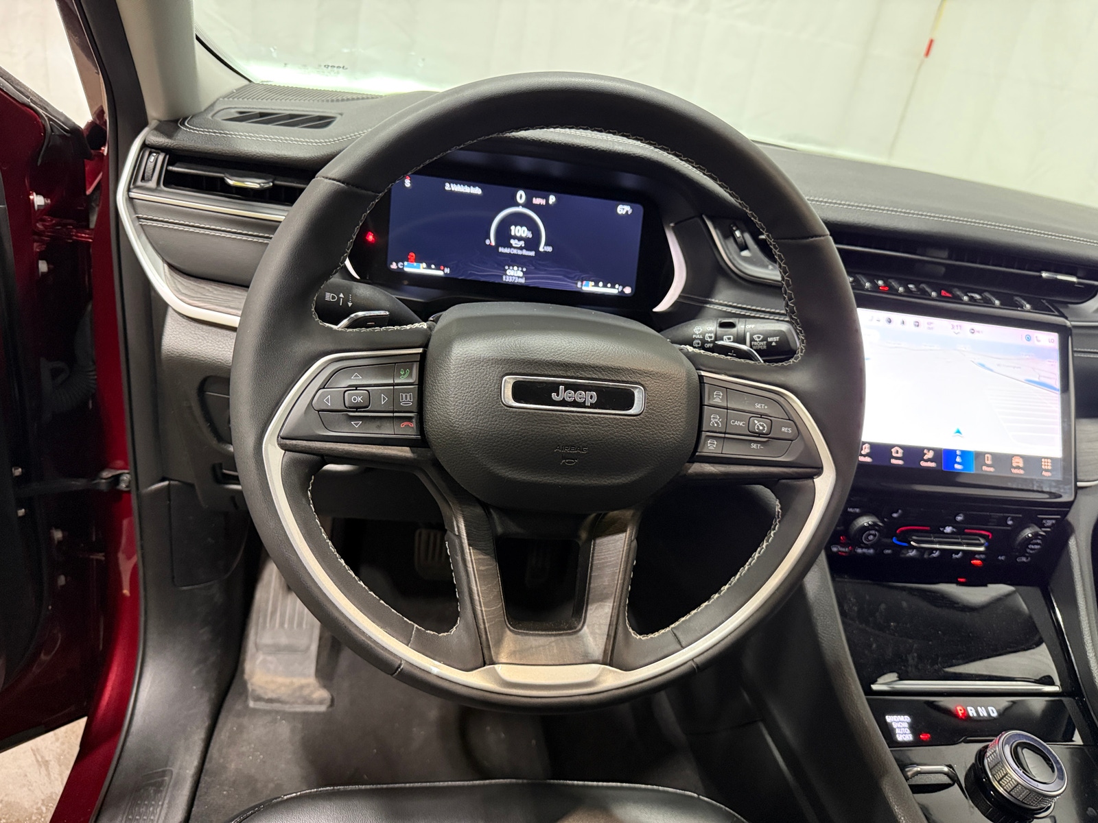 Thumbnail: 2023 Jeep Grand Cherokee L - 4