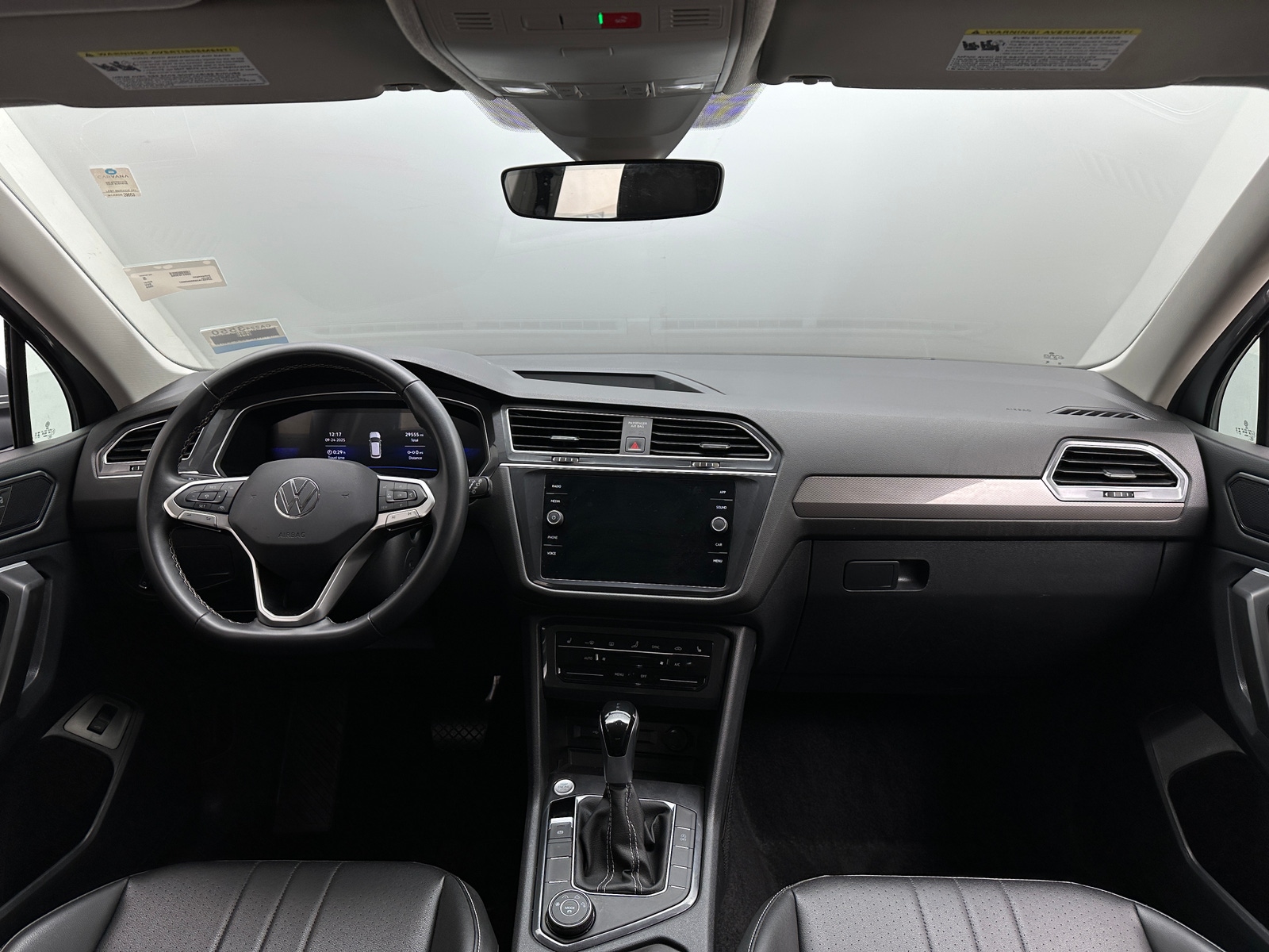 Thumbnail: 2024 Volkswagen Tiguan - 2