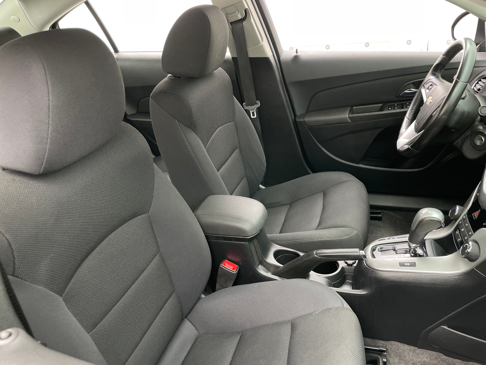 Thumbnail: 2014 Chevrolet Cruze - 2