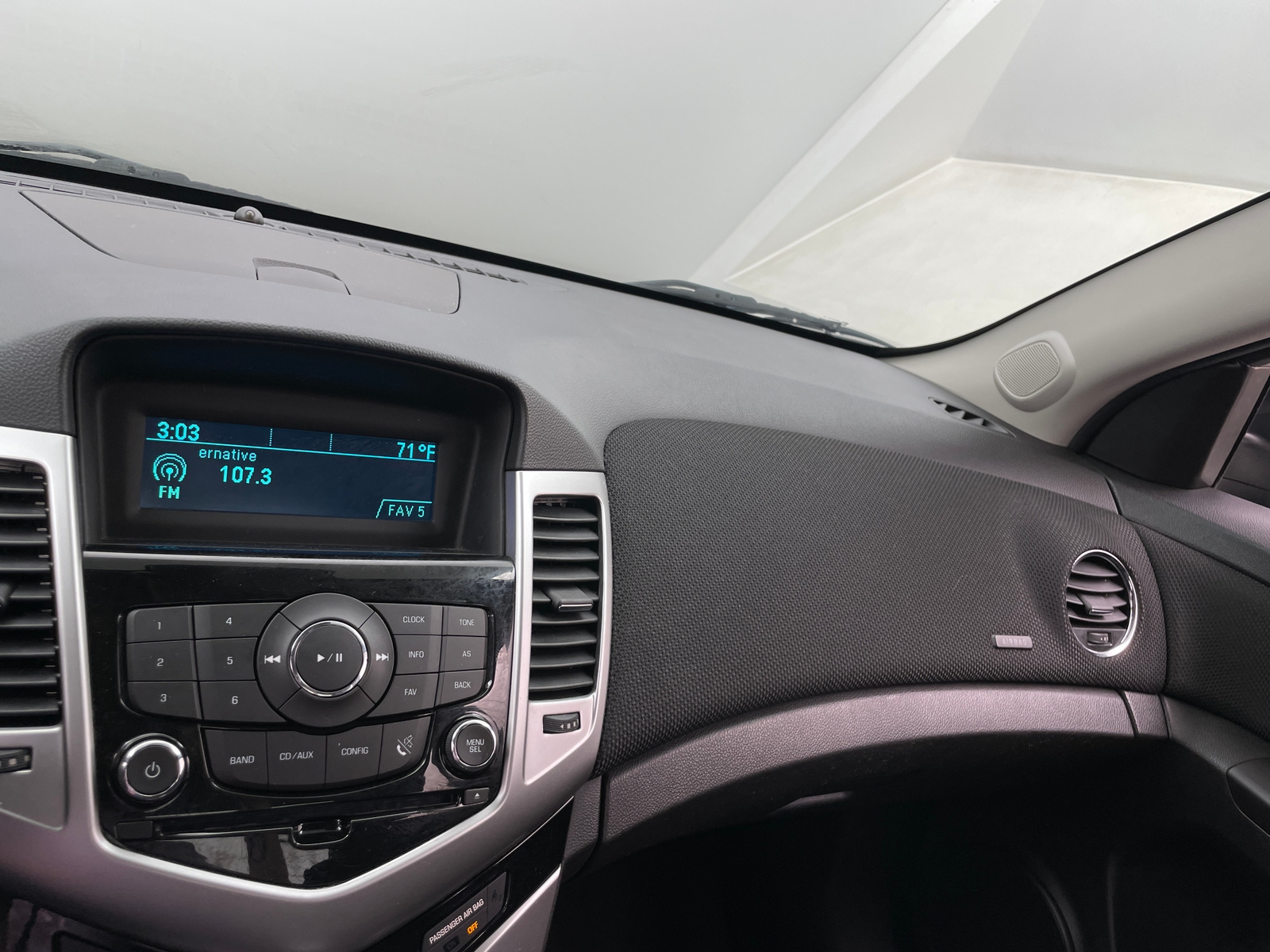 Thumbnail: 2014 Chevrolet Cruze - 4
