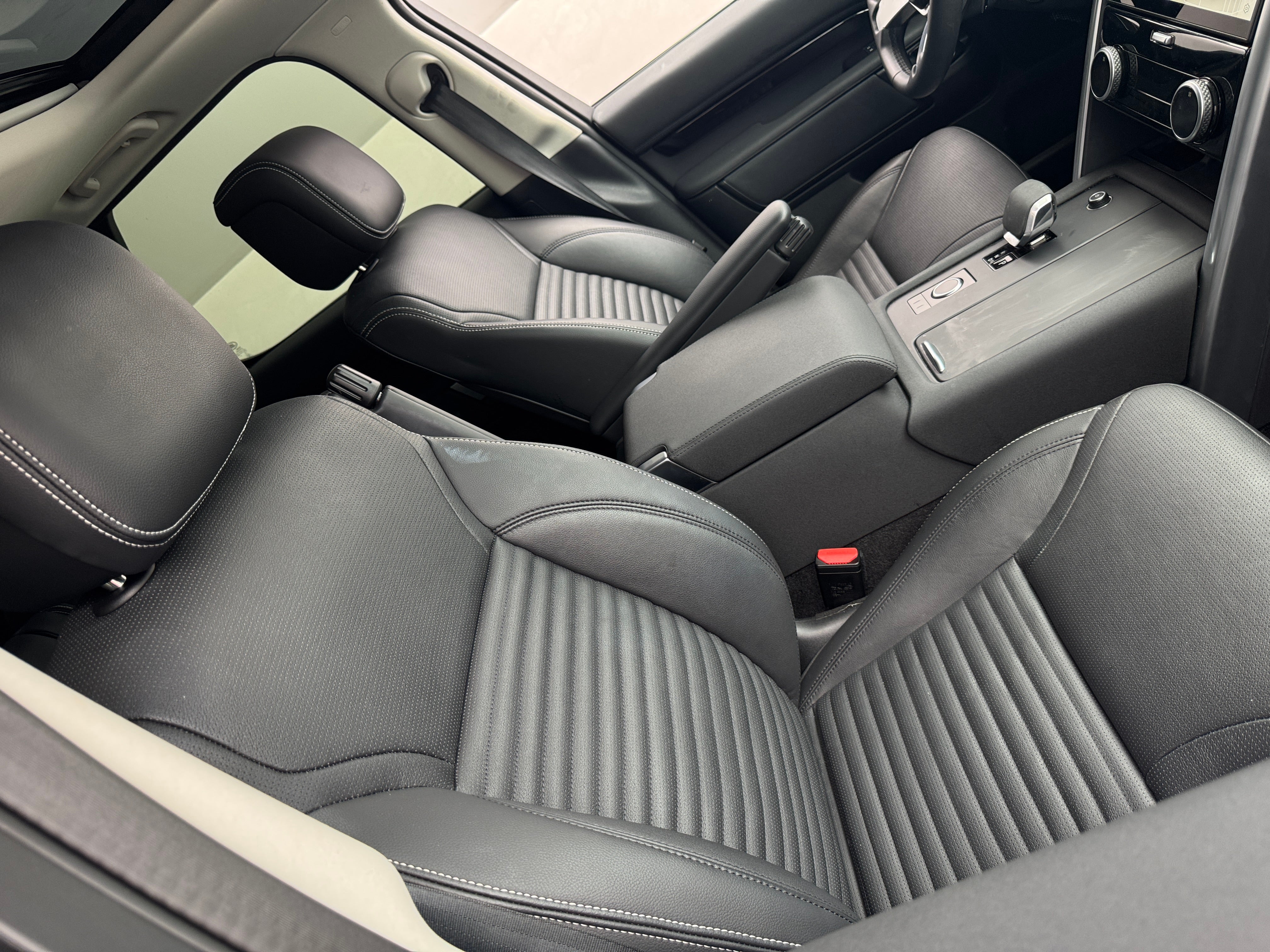 2024 Land Rover Discovery