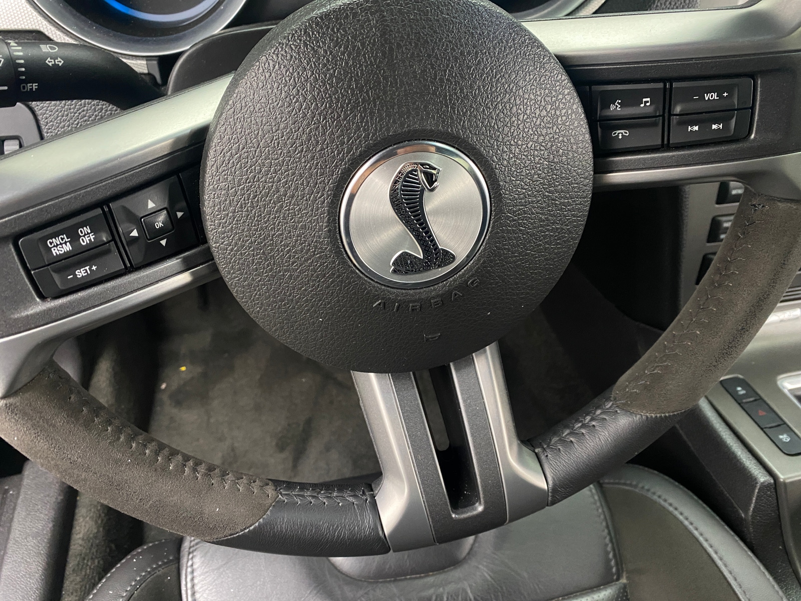 Thumbnail: 2013 Ford Mustang - 3