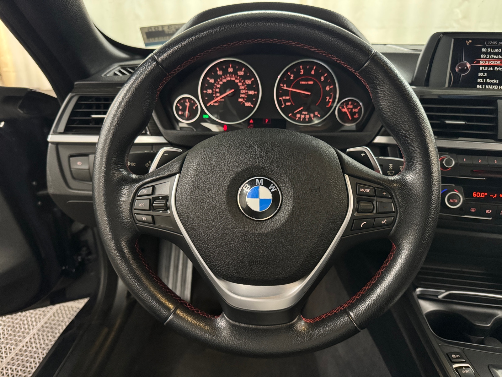 Thumbnail: 2016 BMW 4 Series - 4