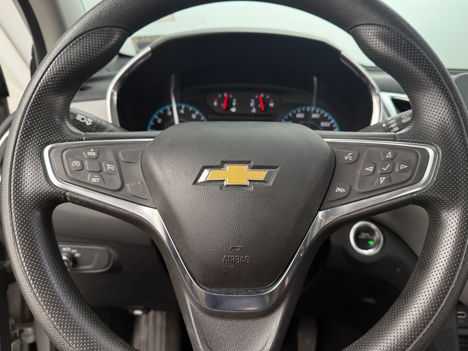 Thumbnail: 2019 Chevrolet Equinox - 5