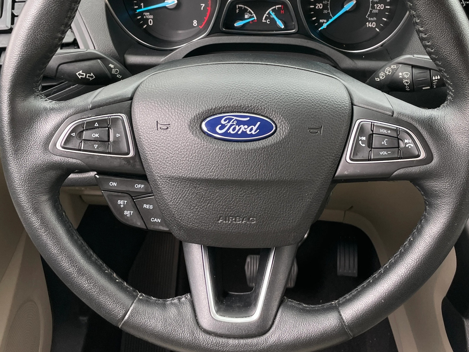 Thumbnail: 2019 Ford Escape - 4