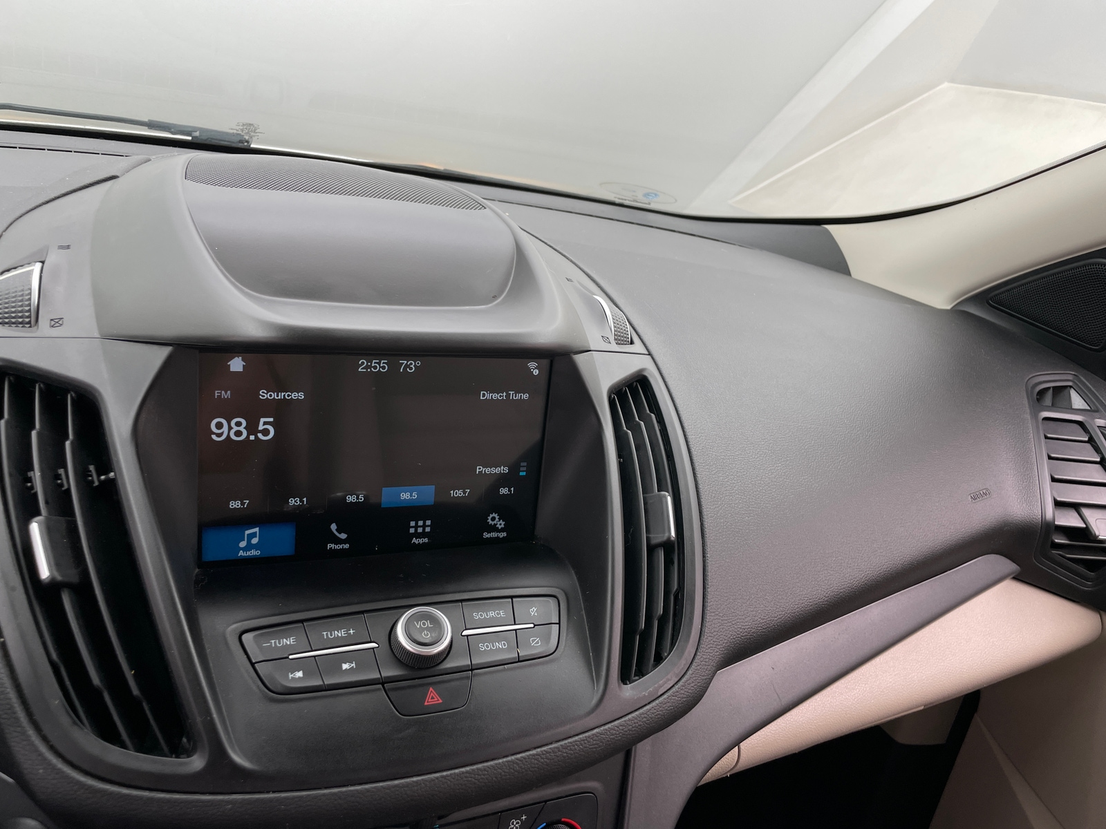 Thumbnail: 2019 Ford Escape - 3