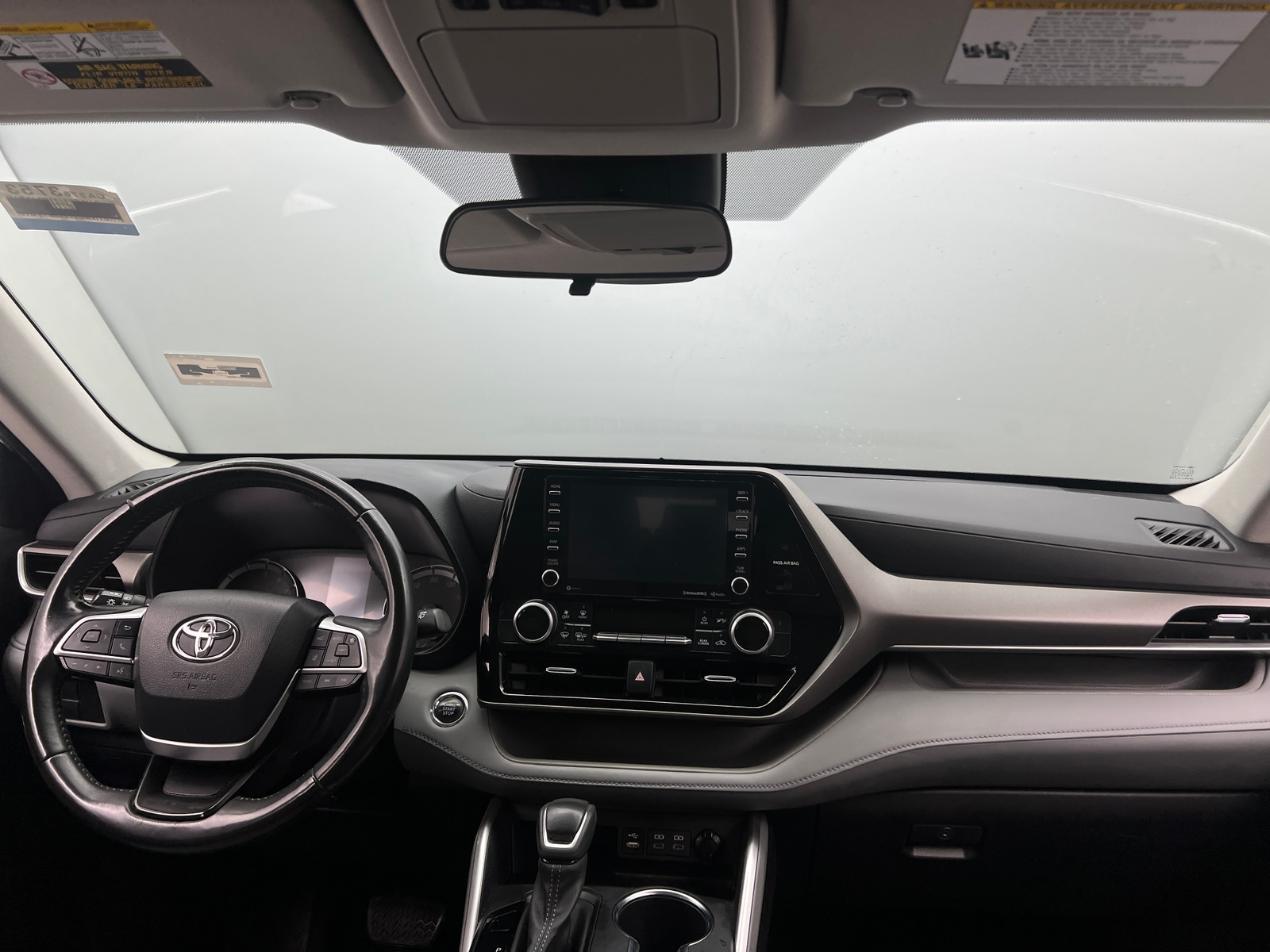 Thumbnail: 2022 Toyota Highlander - 3