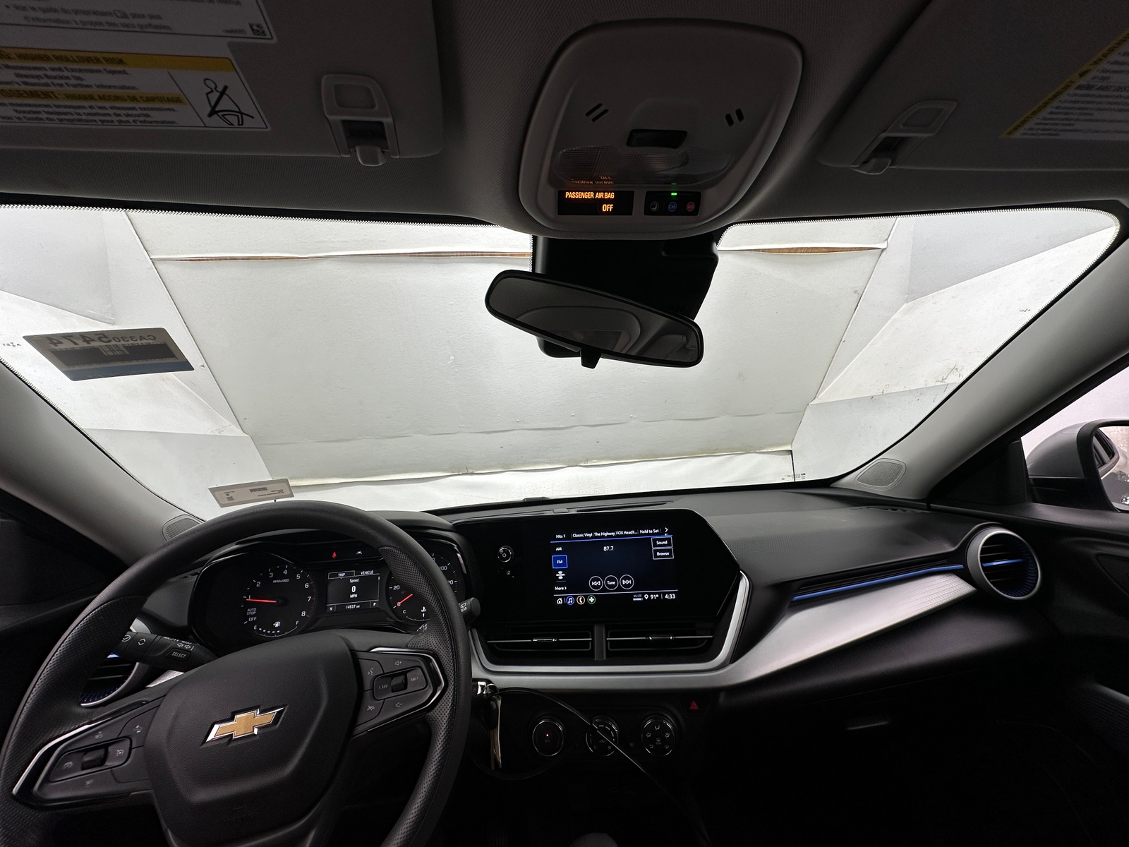Thumbnail: 2025 Chevrolet Trax - 3