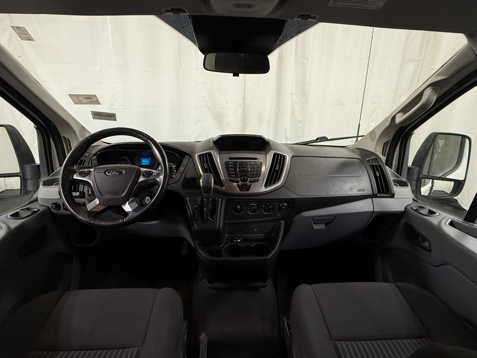 Thumbnail: 2016 Ford Transit Series - 3