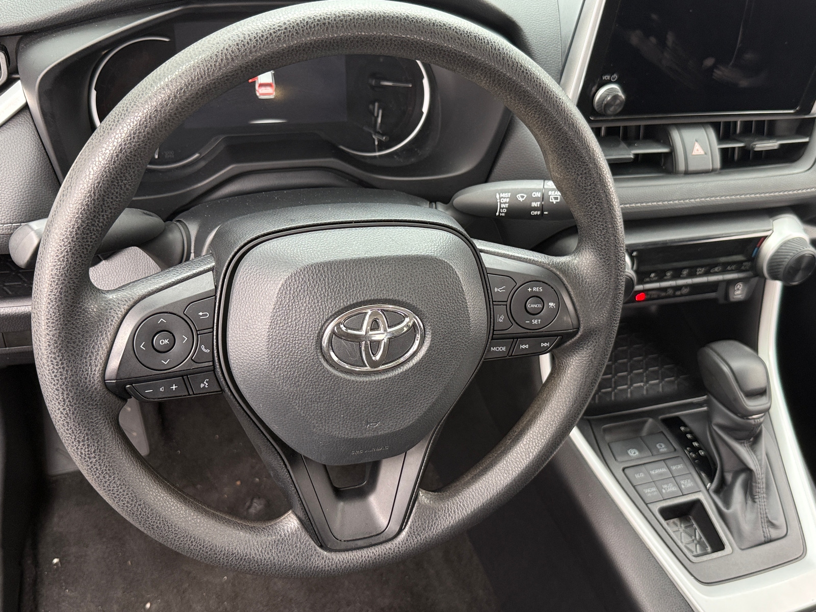 Thumbnail: 2024 Toyota RAV4 - 5