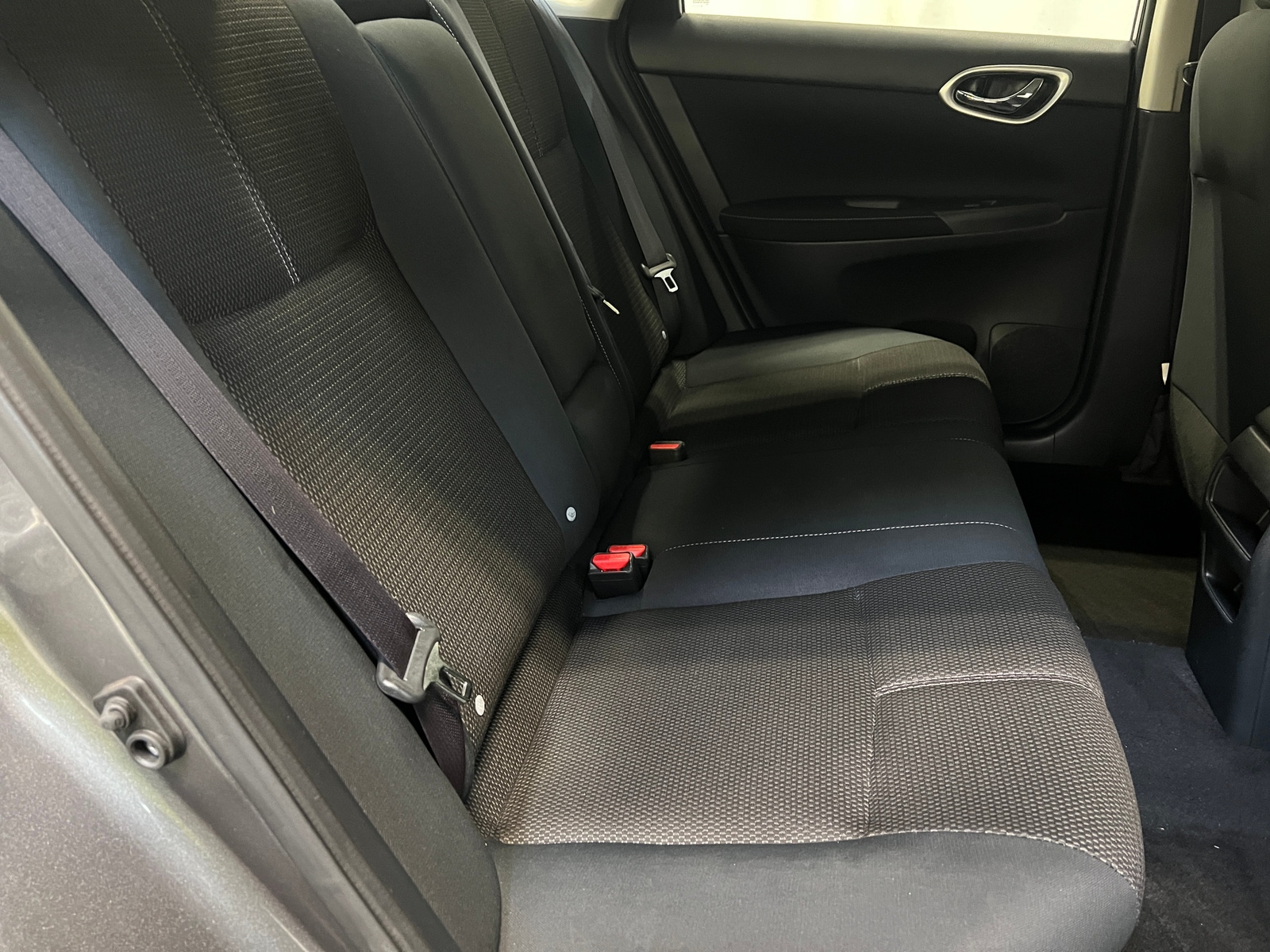 Thumbnail: 2015 Nissan Sentra - 6