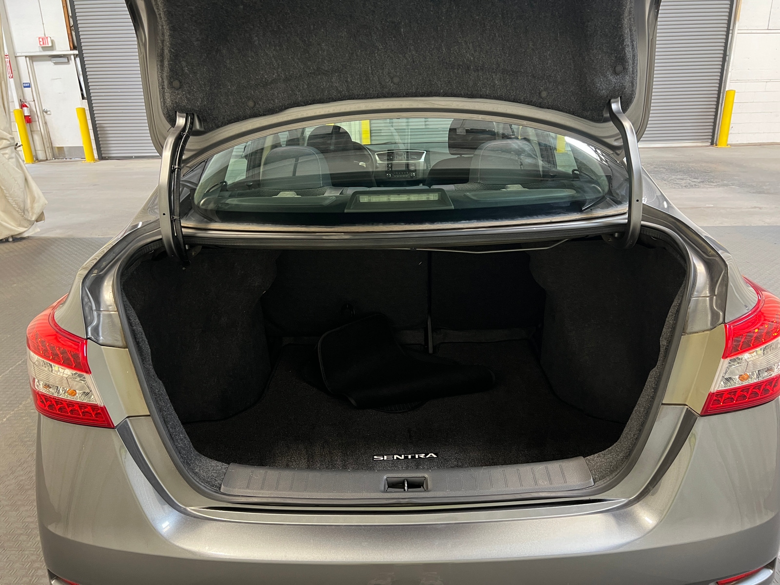 Thumbnail: 2015 Nissan Sentra - 7