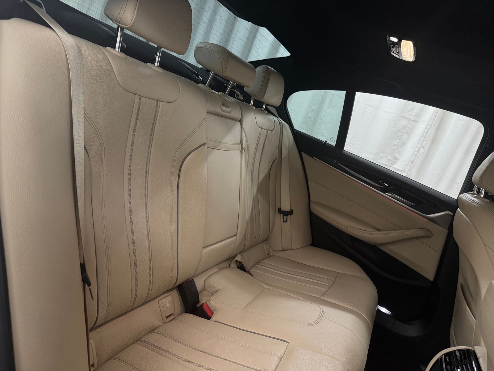 Thumbnail: 2018 BMW 5 Series - 5