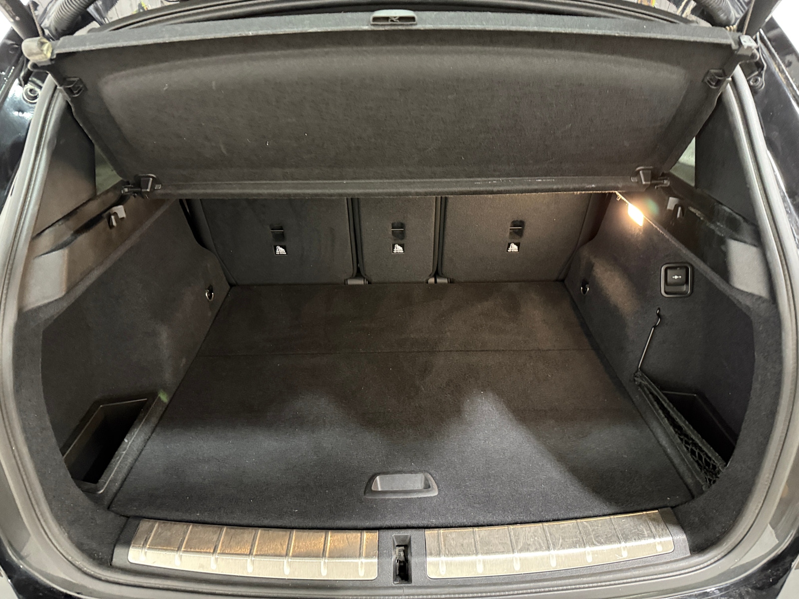 Thumbnail: 2019 BMW X1 - 6