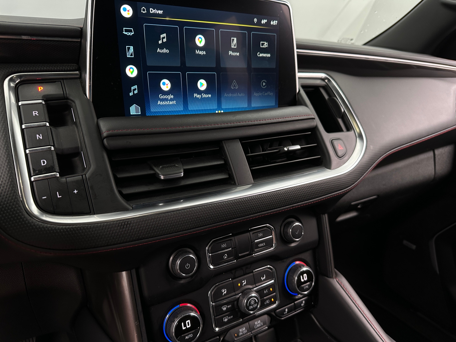 Thumbnail: 2022 Chevrolet Suburban - 3