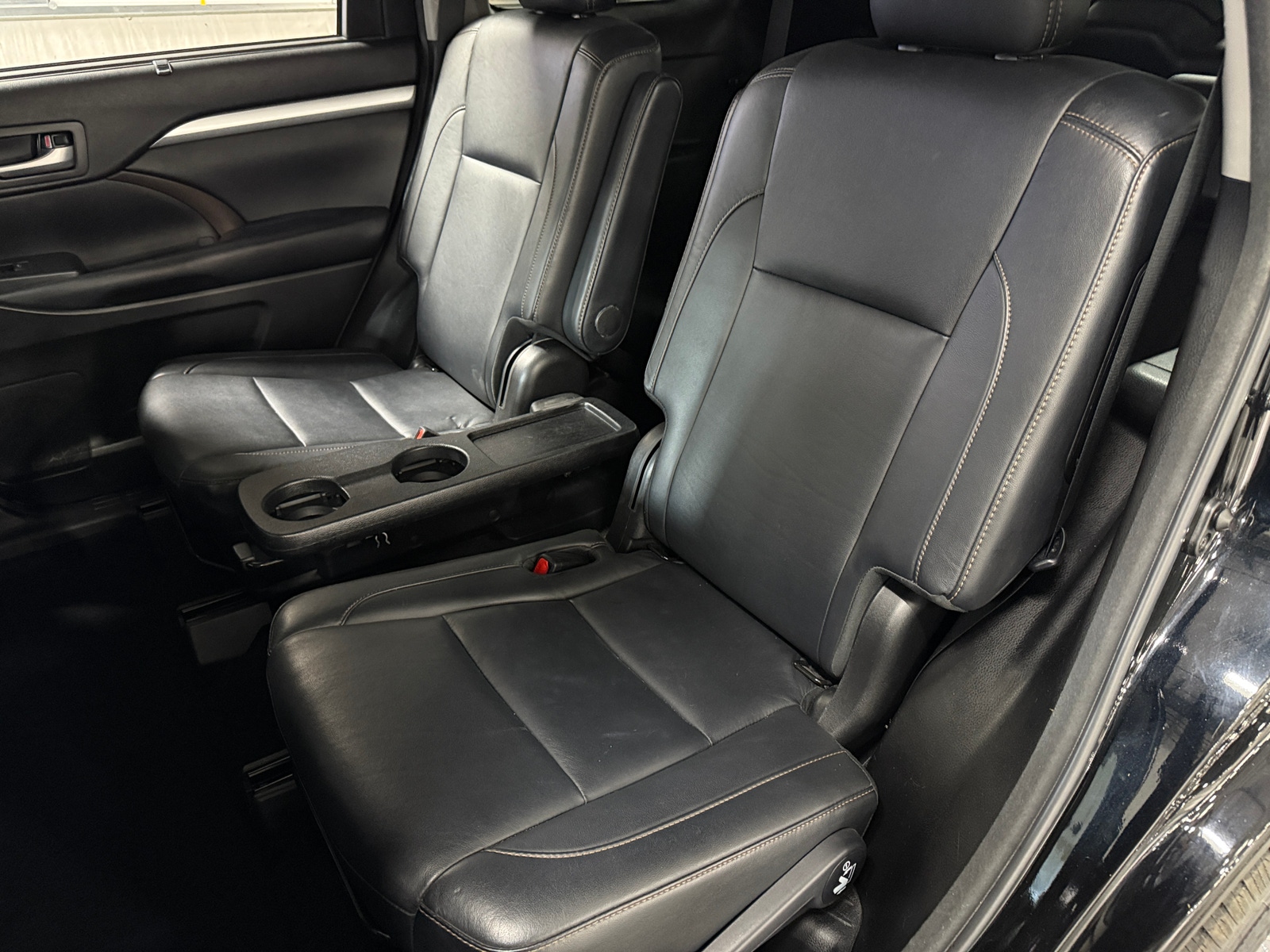 Thumbnail: 2018 Toyota Highlander - 5