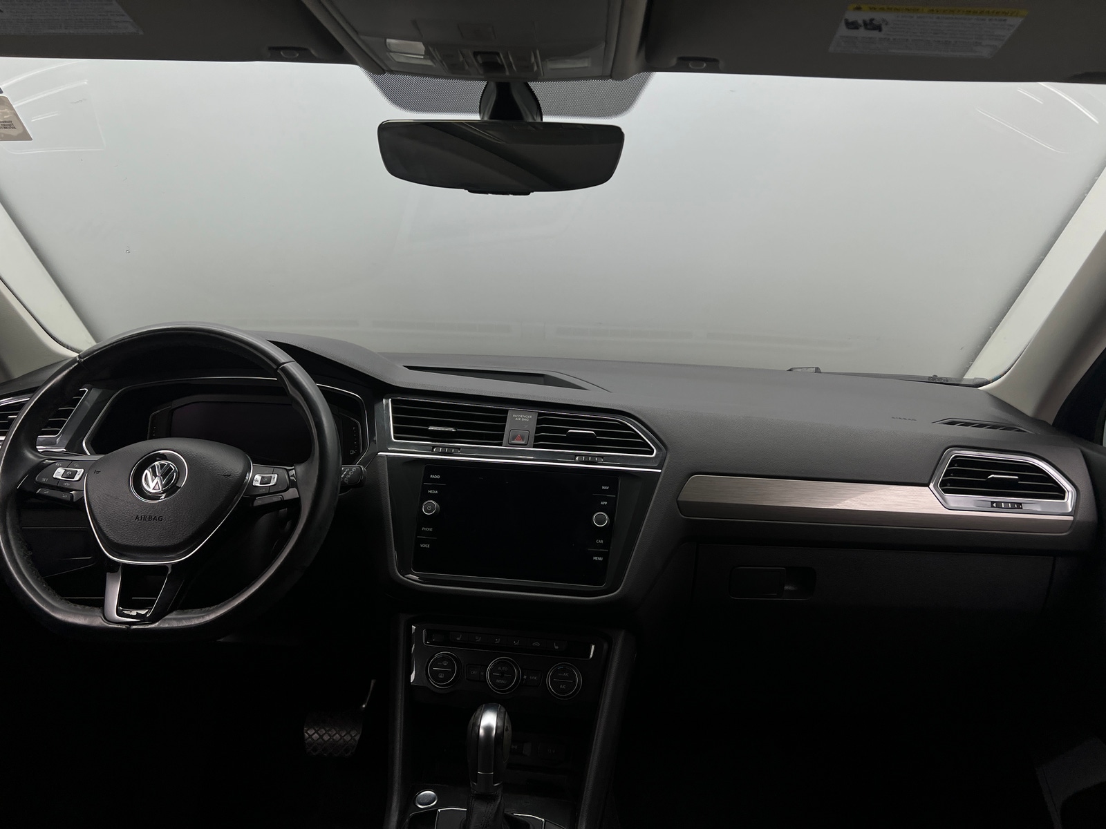 Thumbnail: 2019 Volkswagen Tiguan - 2
