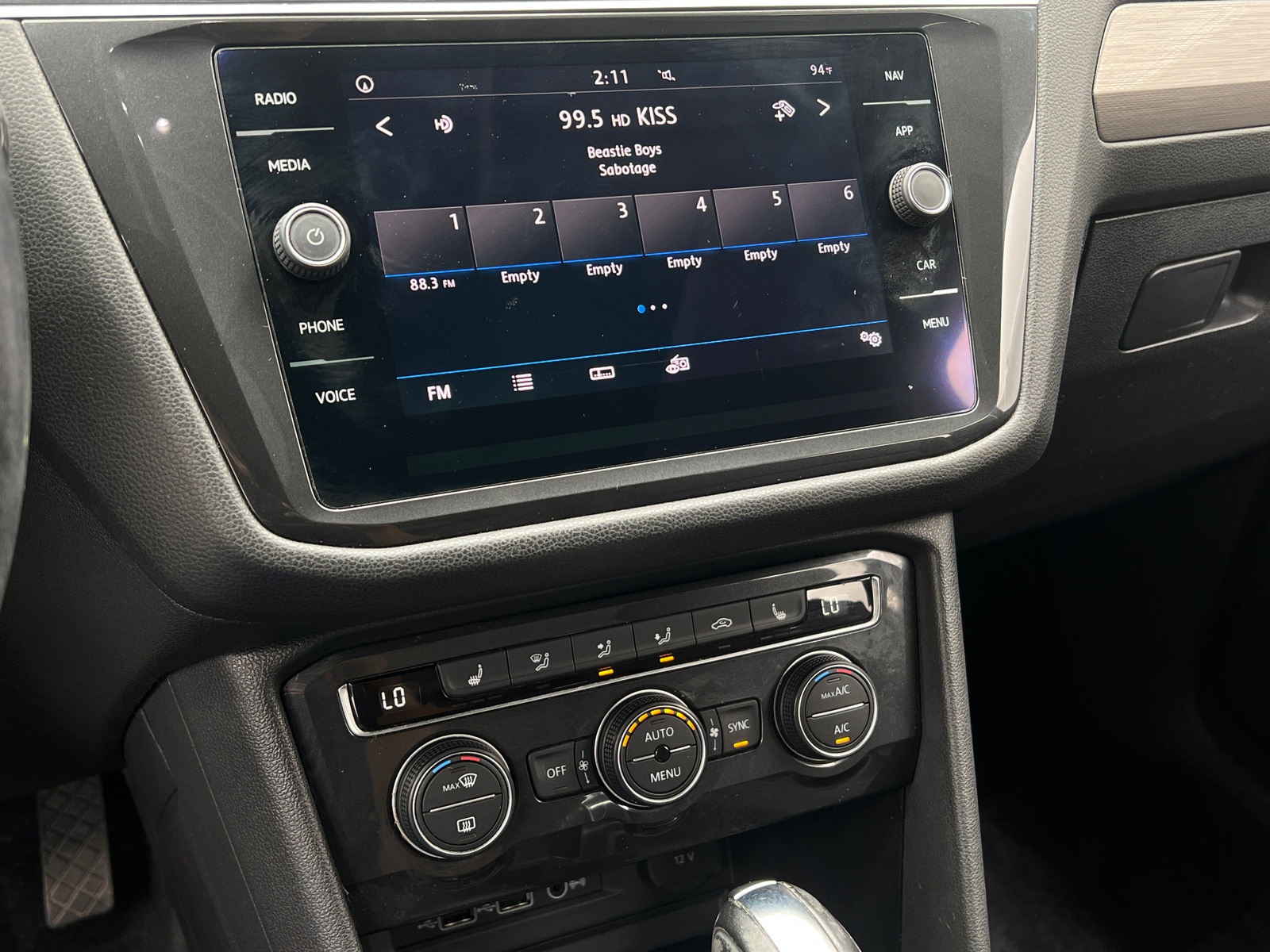Thumbnail: 2019 Volkswagen Tiguan - 3