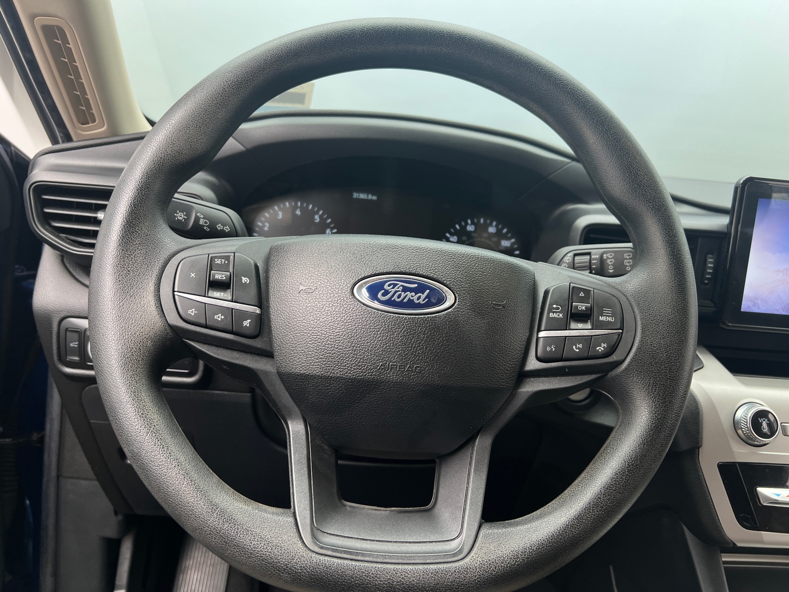 Thumbnail: 2023 Ford Explorer - 5