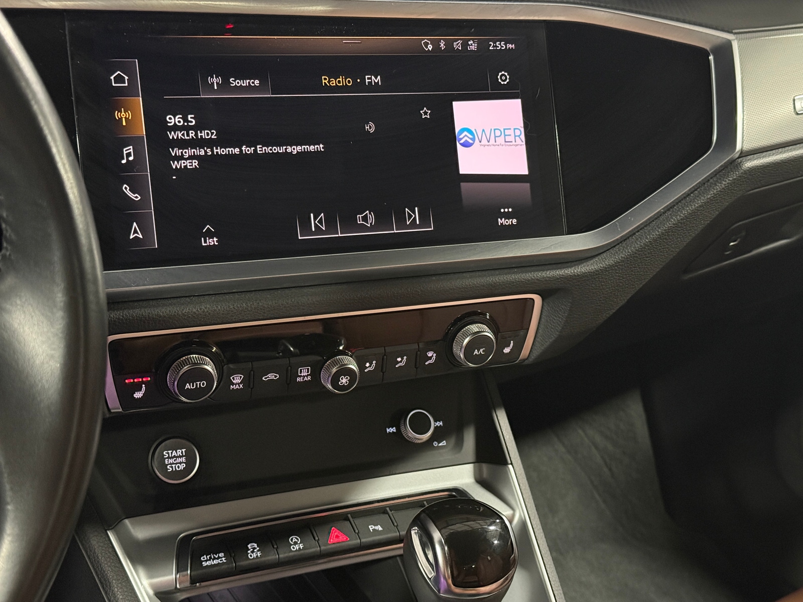 Thumbnail: 2020 Audi Q3 - 3