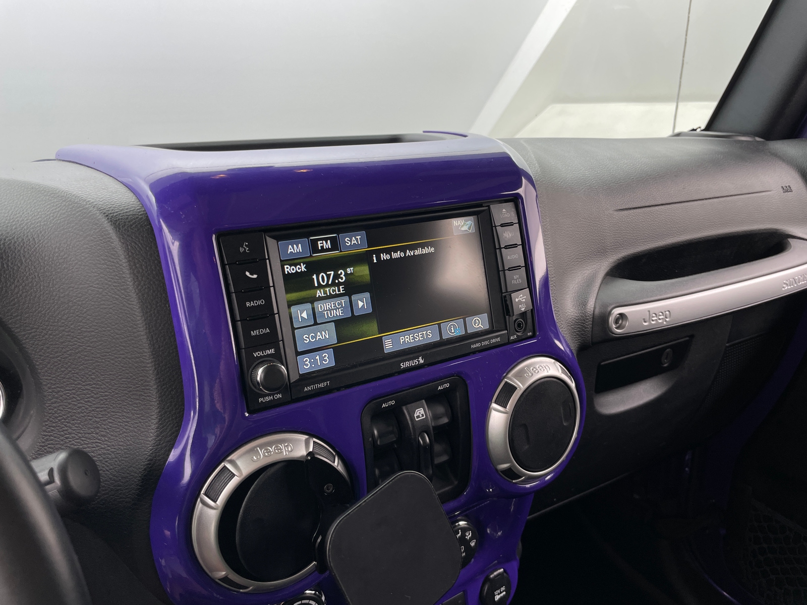 Thumbnail: 2017 Jeep Wrangler - 4