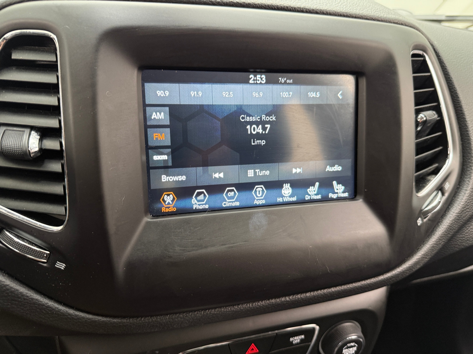 Thumbnail: 2018 Jeep Compass - 4