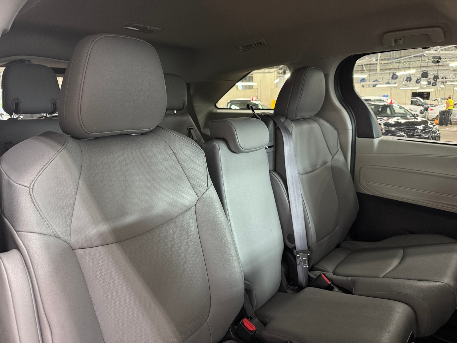 Thumbnail: 2024 Toyota Sienna - 5