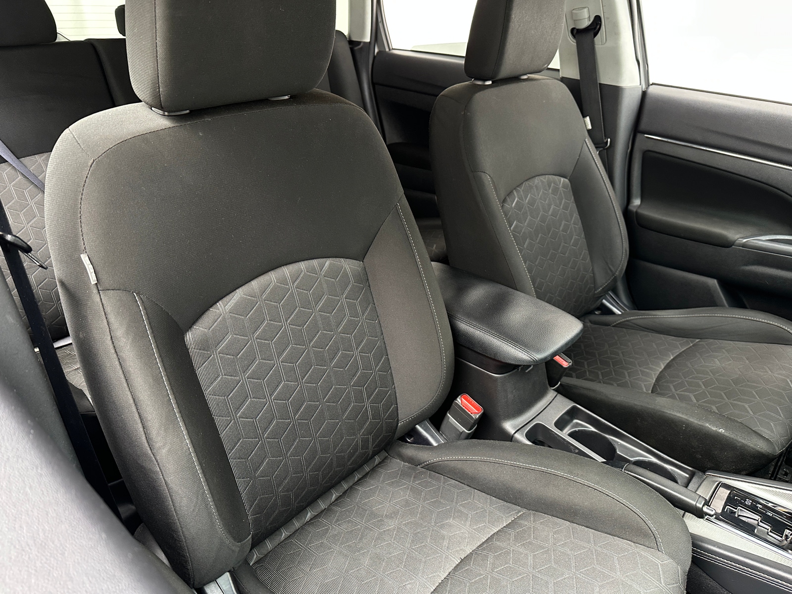 Thumbnail: 2021 Mitsubishi Outlander Sport - 2