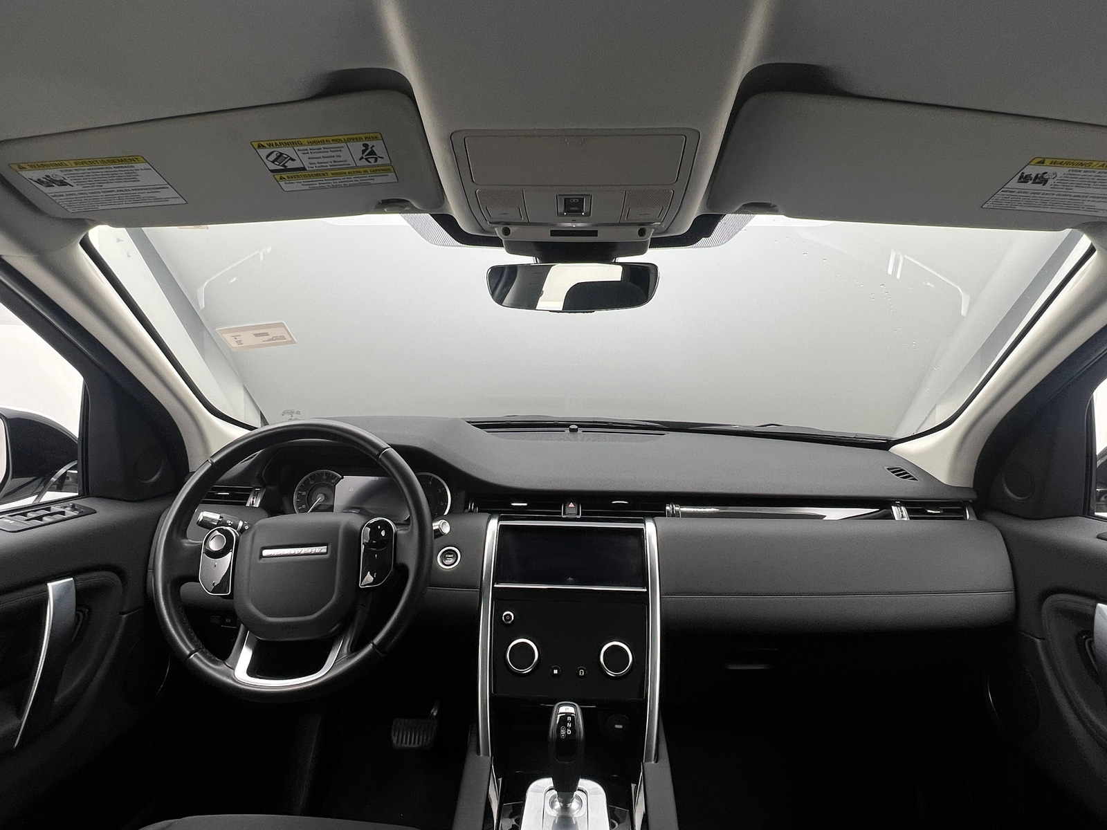 Thumbnail: 2020 Land Rover Discovery Sport - 3