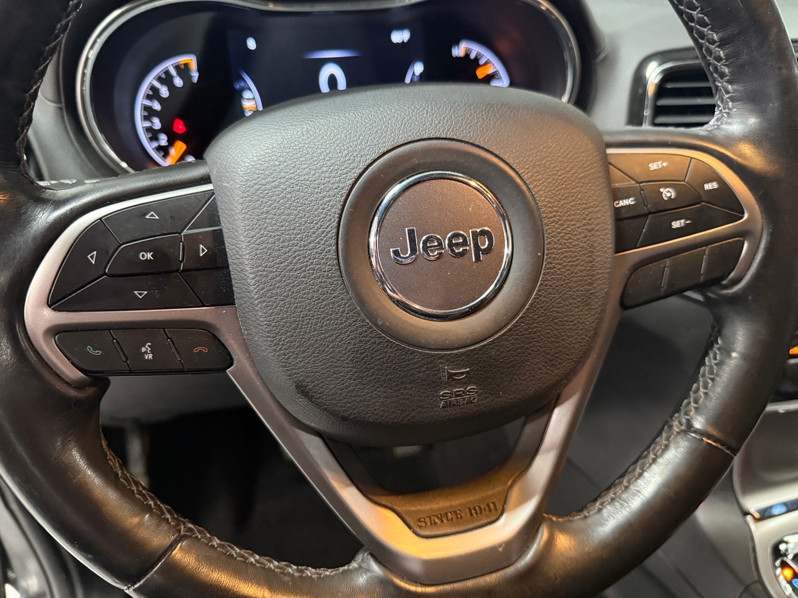 Thumbnail: 2021 Jeep Grand Cherokee - 4
