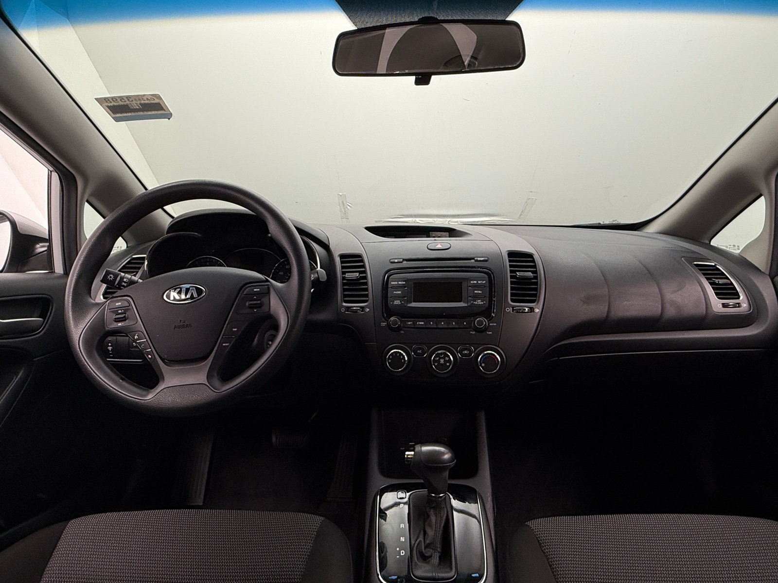 Thumbnail: 2017 Kia Forte - 3