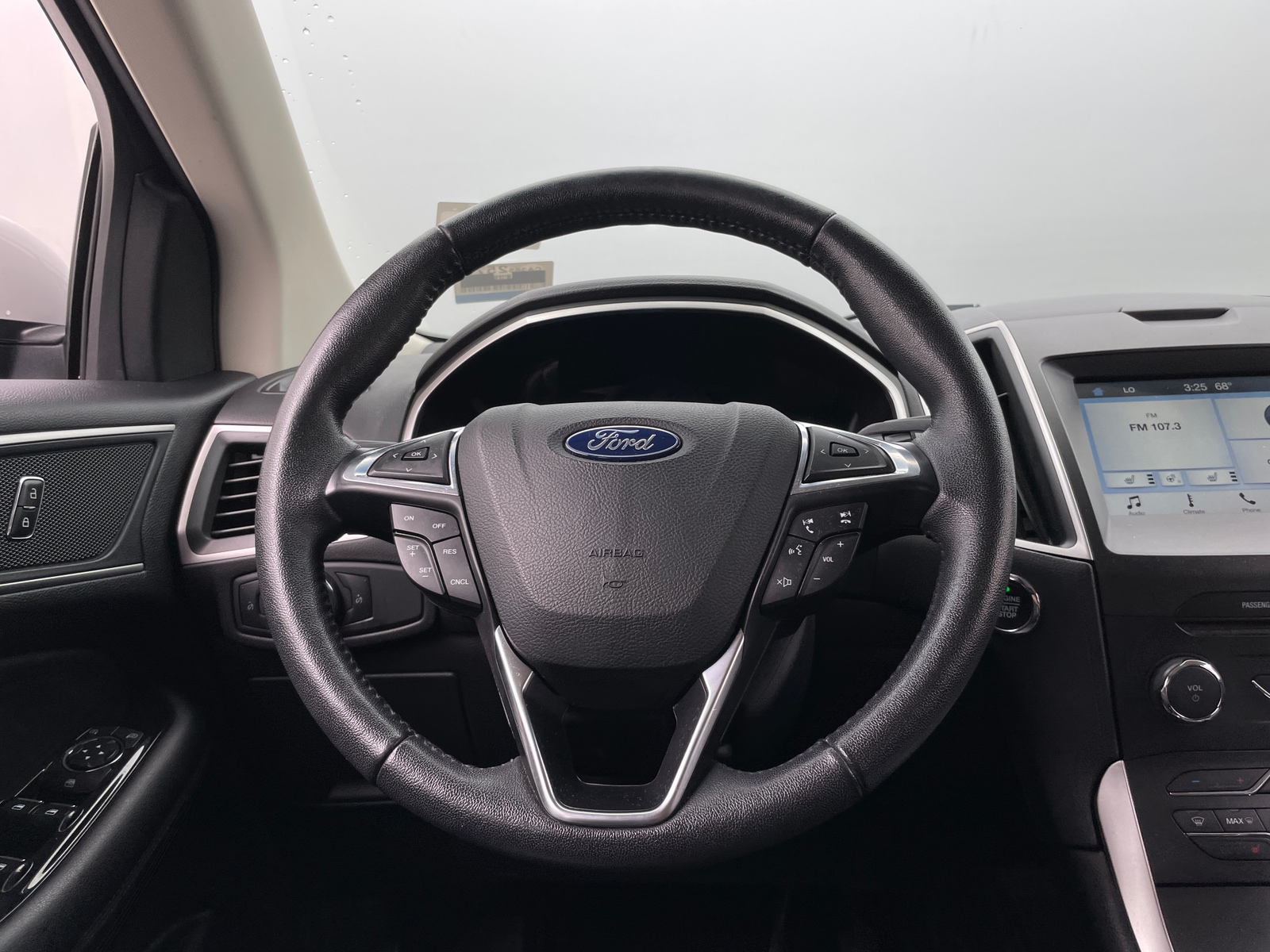 Thumbnail: 2018 Ford Edge - 4