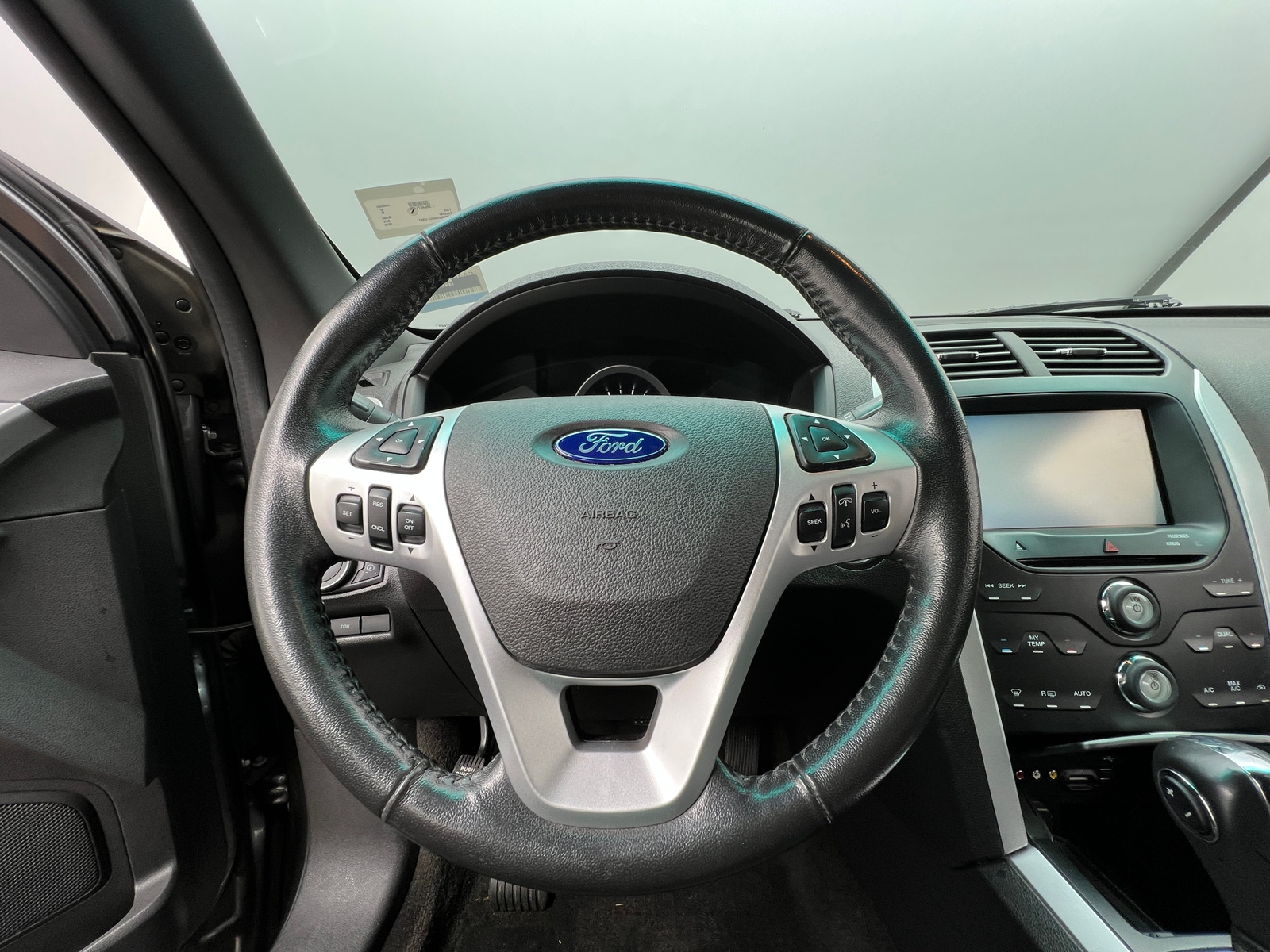 Thumbnail: 2013 Ford Explorer - 4