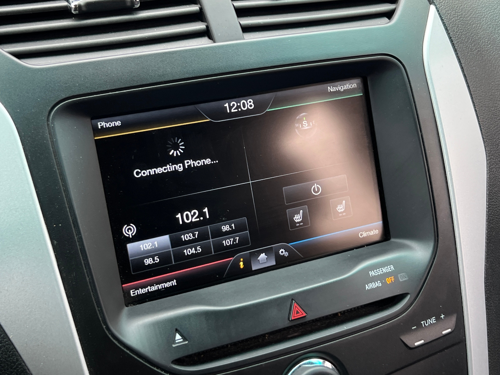 Thumbnail: 2013 Ford Explorer - 3