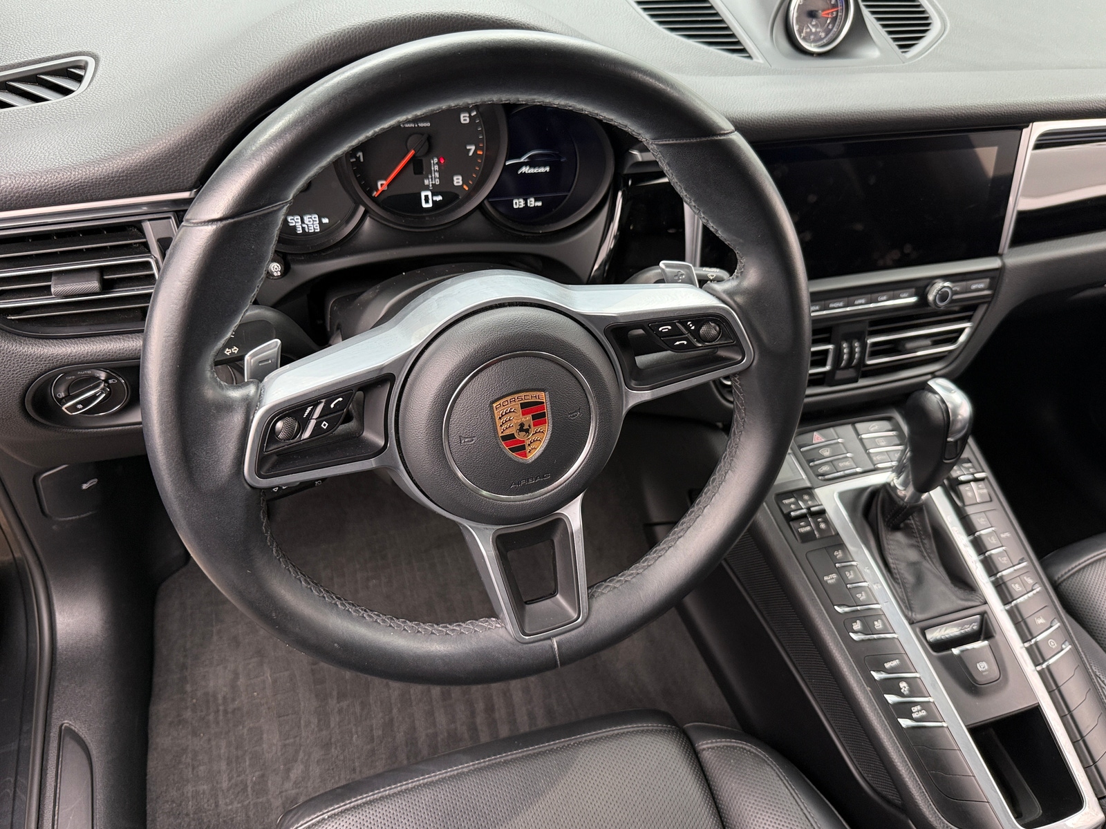 Thumbnail: 2020 Porsche Macan - 4
