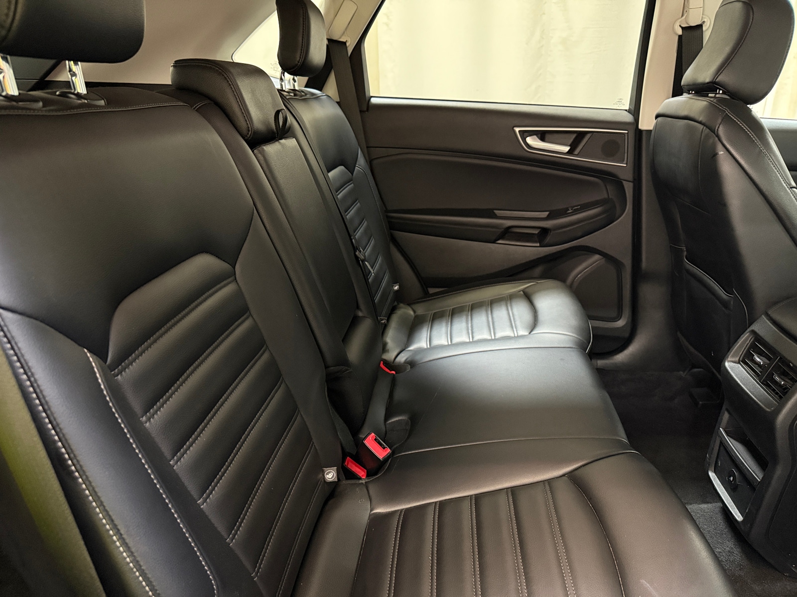 Thumbnail: 2023 Ford Edge - 5