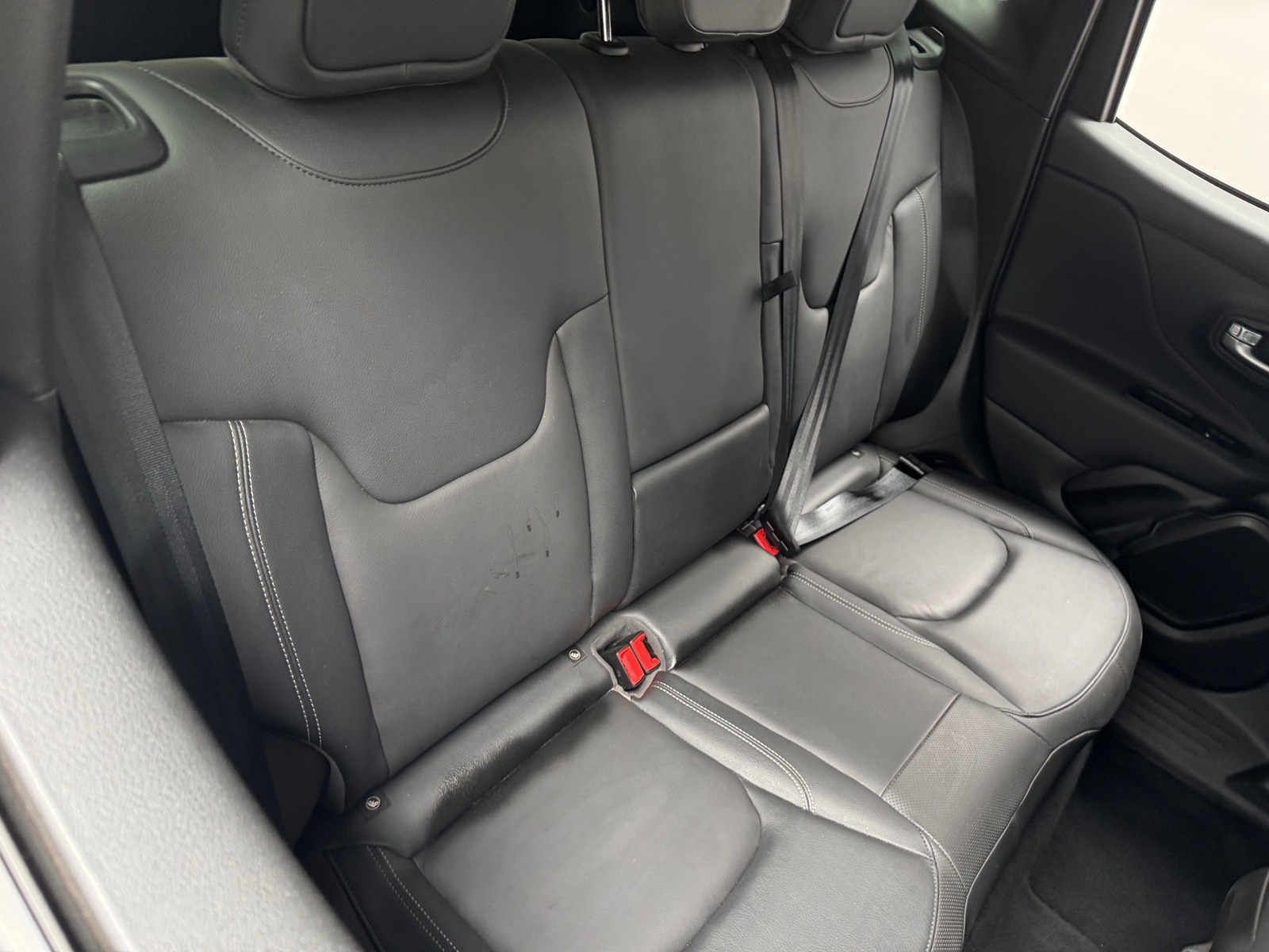 Thumbnail: 2021 Jeep Renegade - 5