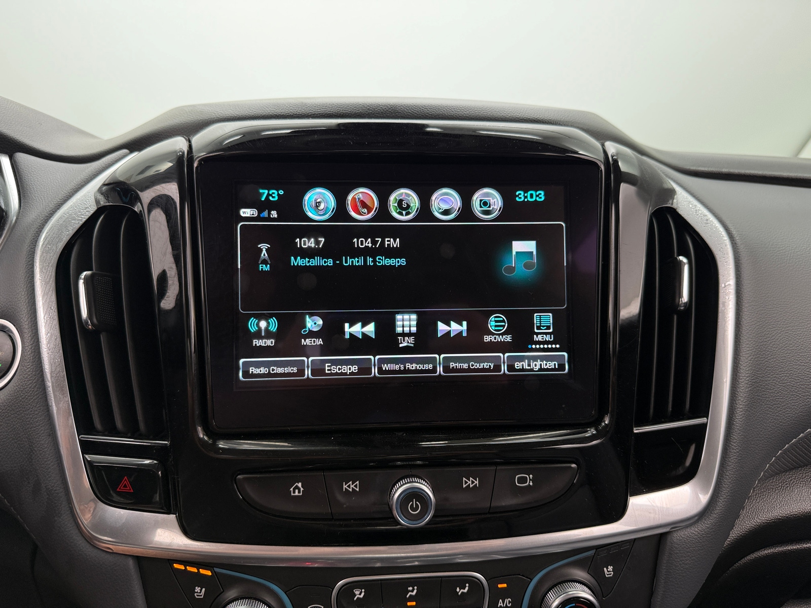 Thumbnail: 2019 Chevrolet Traverse - 3