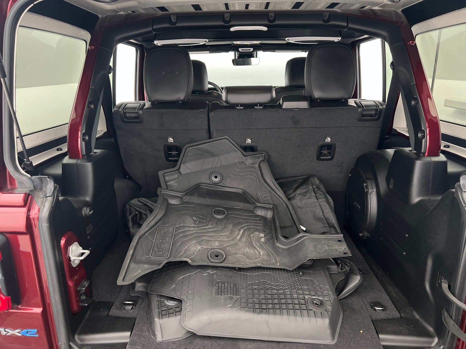 Thumbnail: 2021 Jeep Wrangler - 6